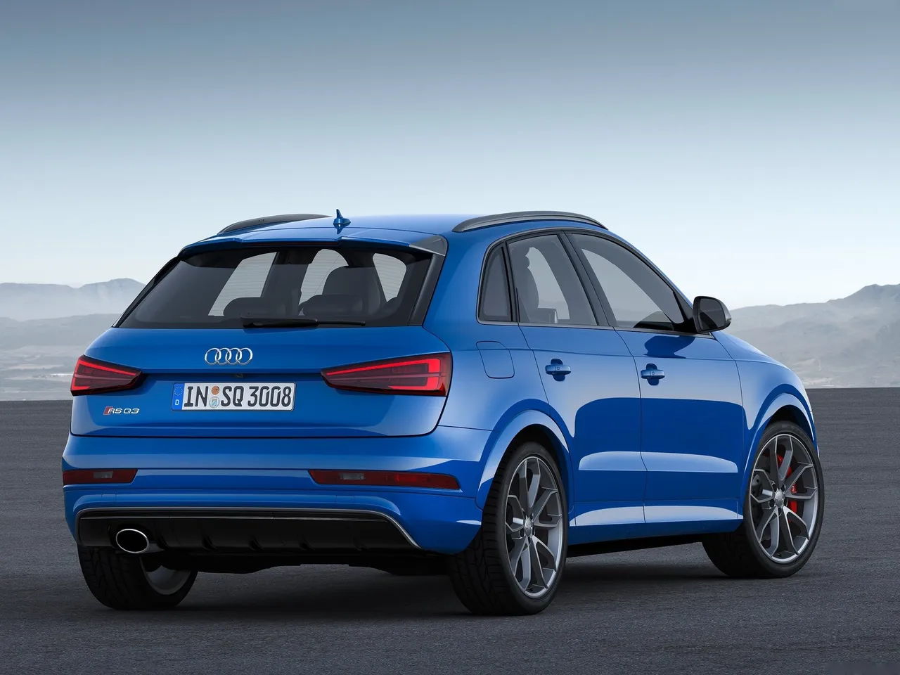 Audi RS Q3 performance (2017) – zadní tříčtvrteční pohled