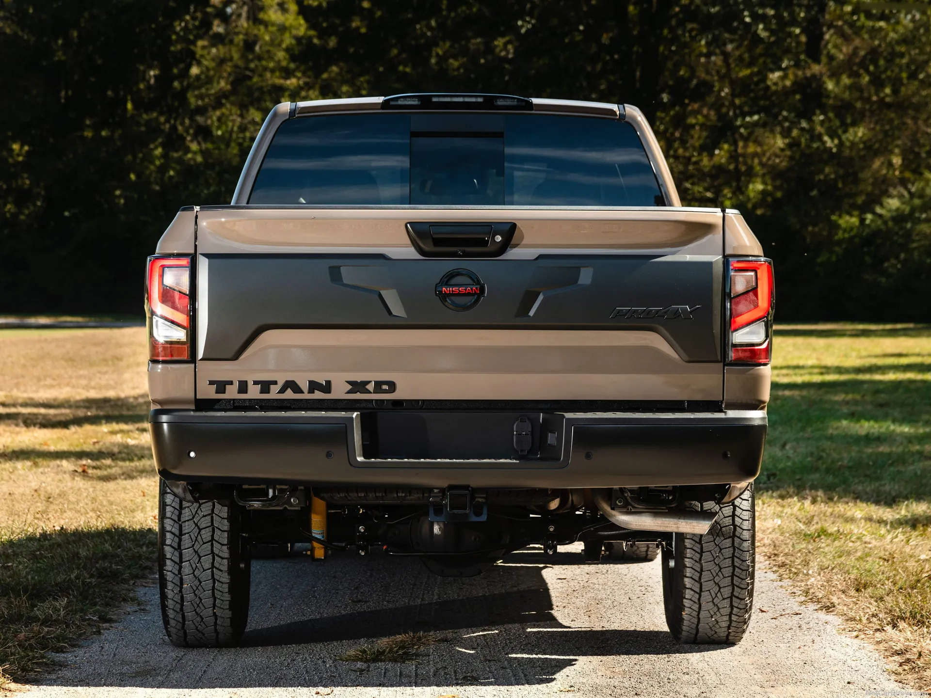 Nissan Titan XD (2020) – zezadu