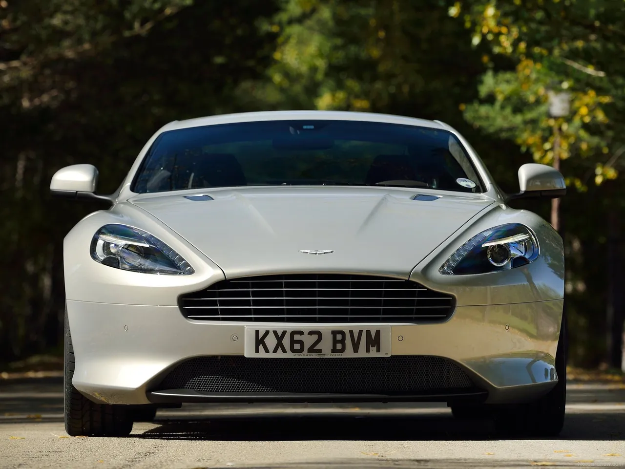Aston Martin DB9 (2013) – zepředu