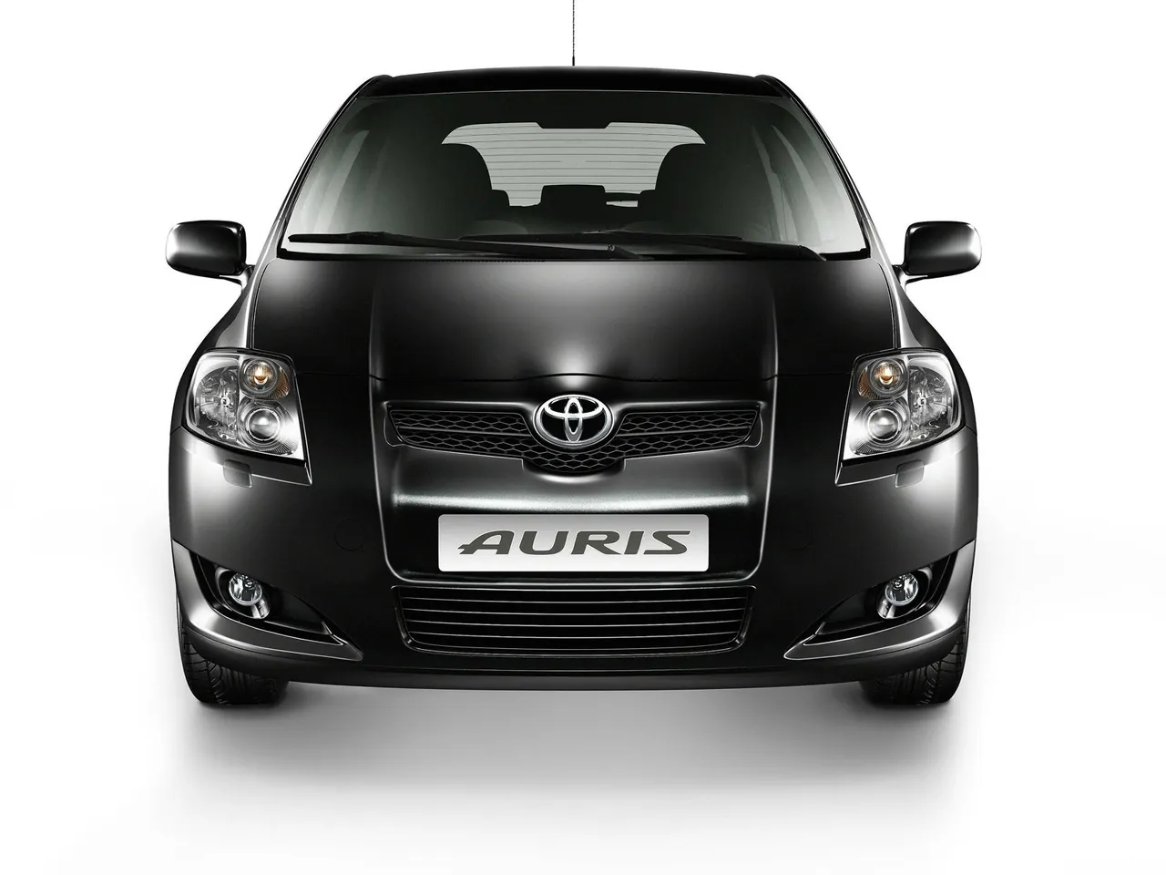 Toyota Auris (2007) - Front