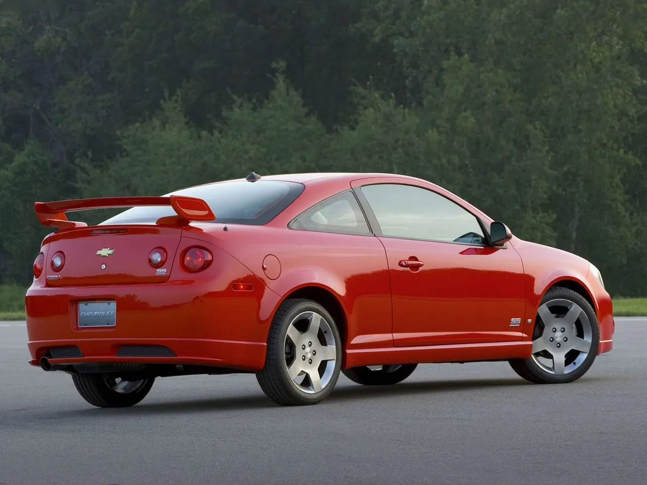 Chevrolet Cobalt SS (2006) – zadní tříčtvrteční pohled