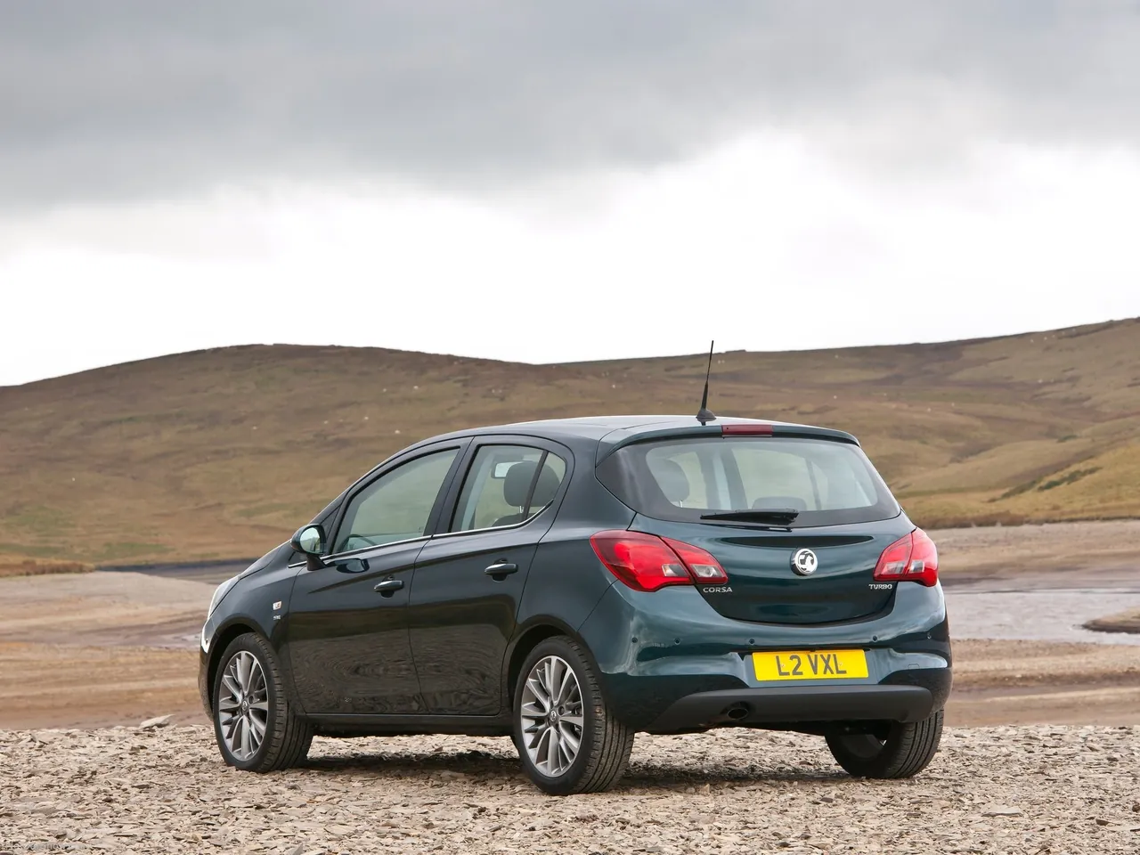 Vauxhall Corsa (2015) – zadní tříčtvrteční pohled