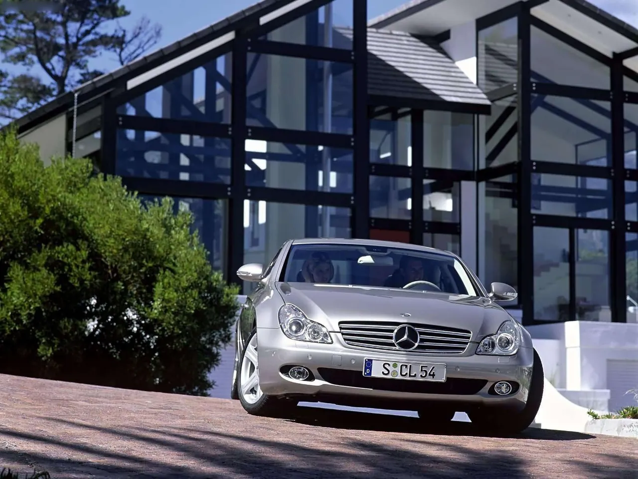 Mercedes-Benz CLS500 (2005) - Front