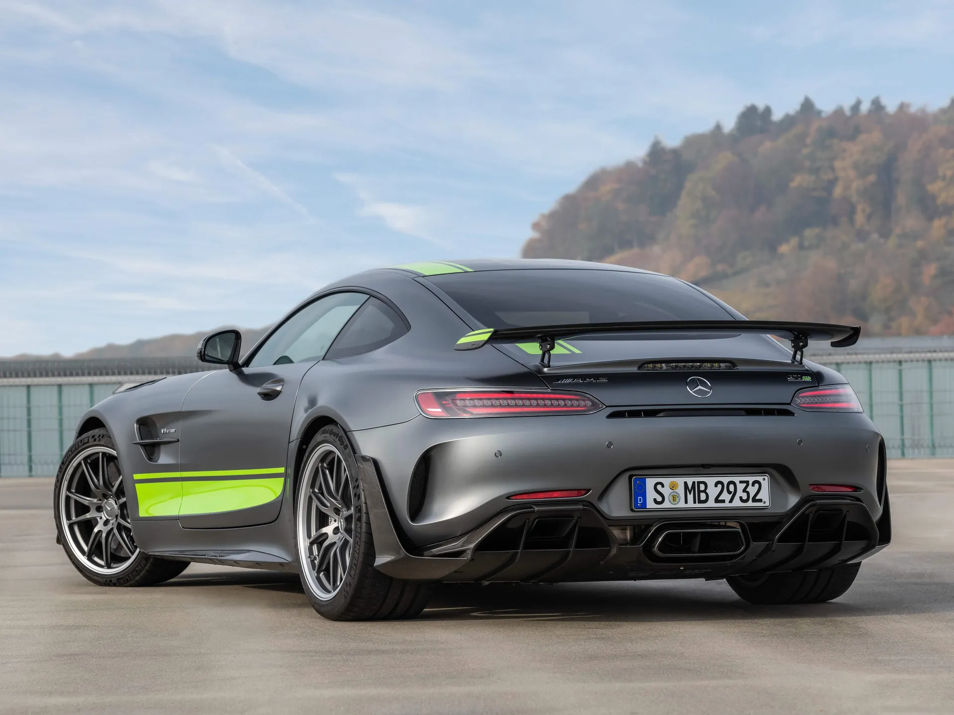 Mercedes-Benz AMG GT R PRO (2020) - Rear Three-Quarter