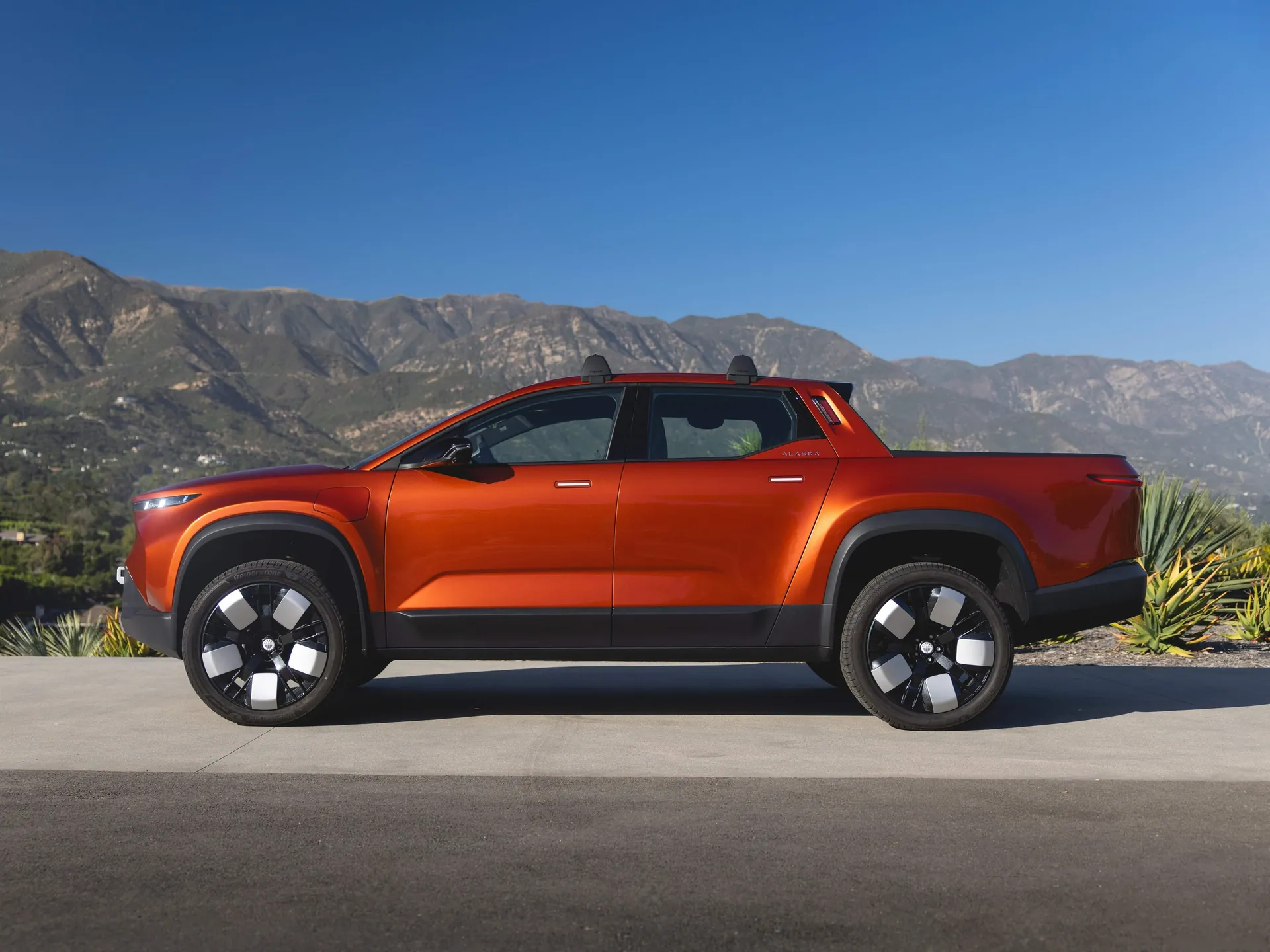 Fisker Alaska Concept (2023) – boční profil