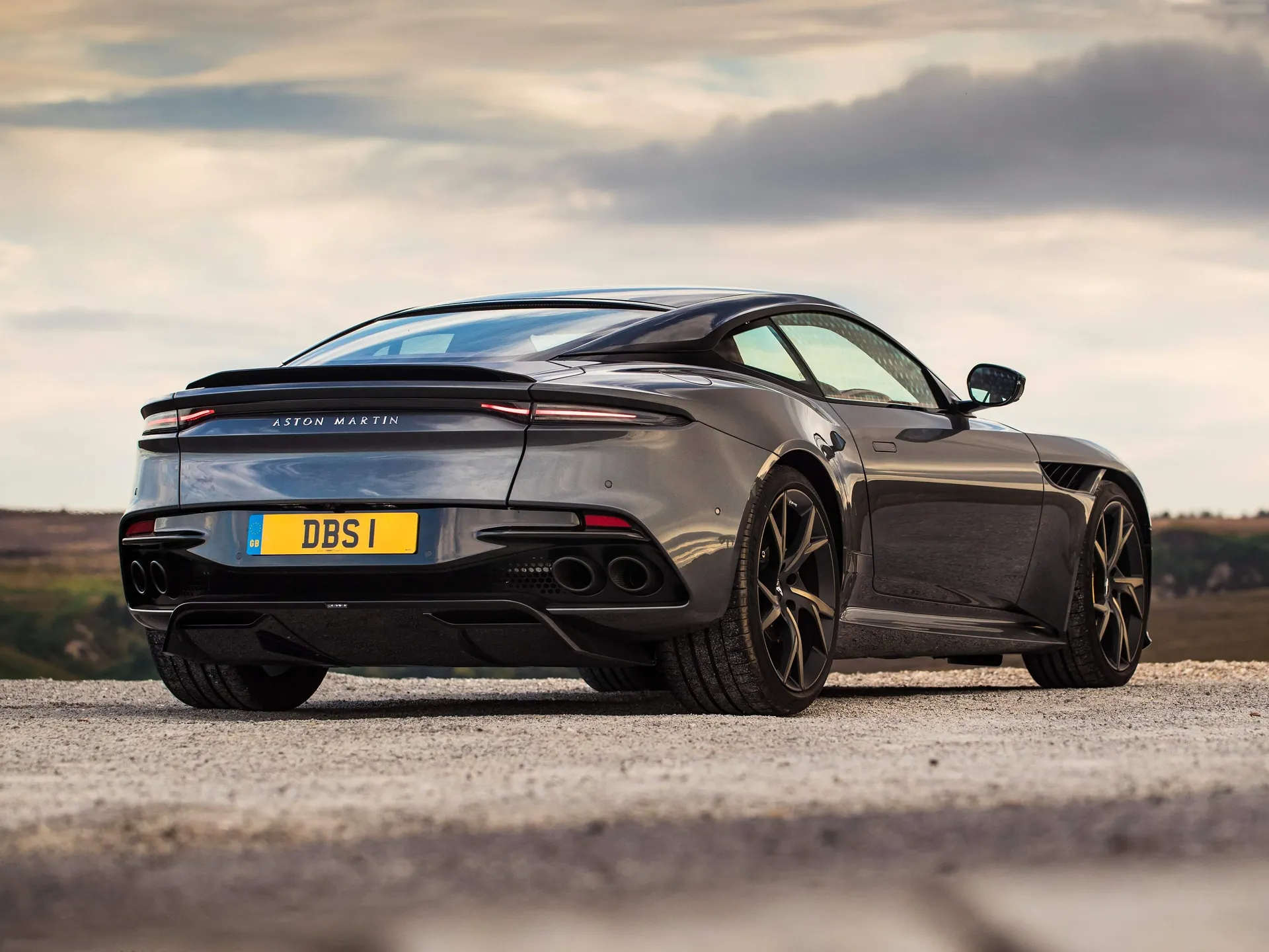 Aston Martin DBS Superleggera (2019) - Rear Three-Quarter