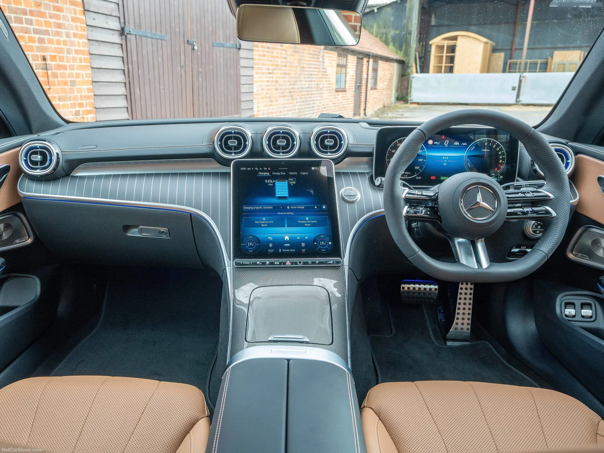 Mercedes-Benz CLE Coupe [UK] (2024) – interiér