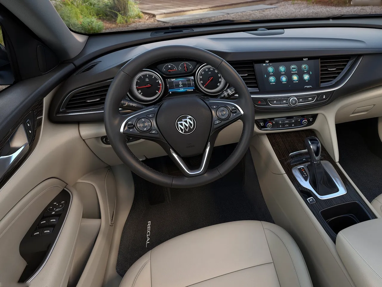 Buick Regal Sportback (2018) – interiér