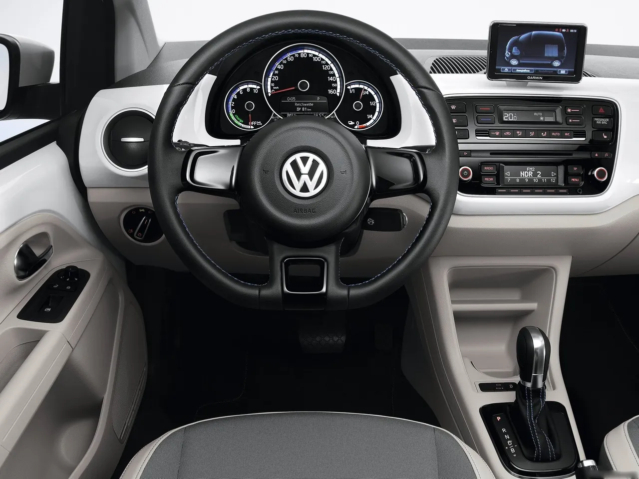 Volkswagen e-Up (2014) - Interior
