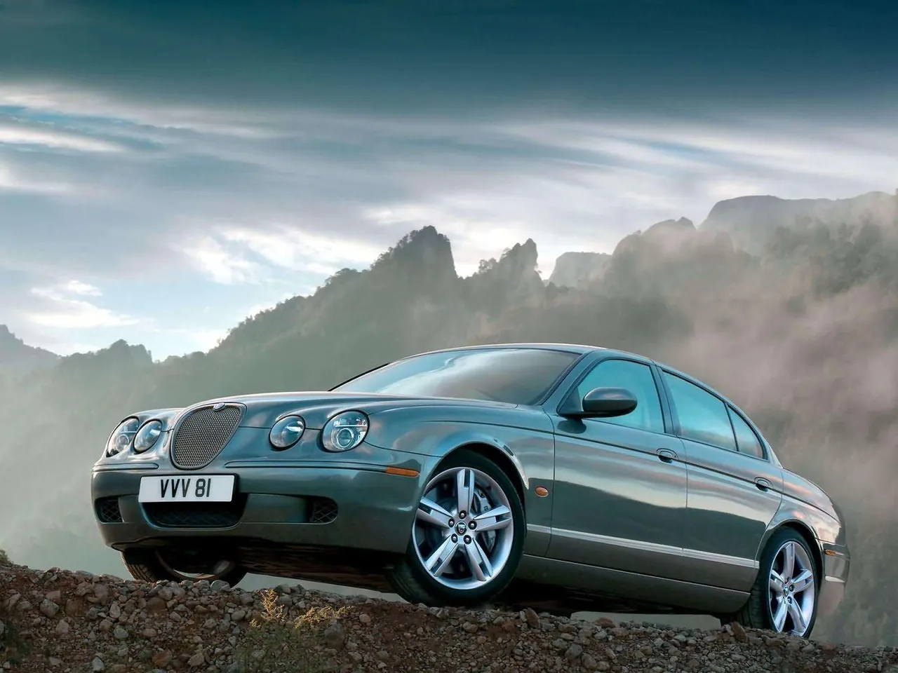 Jaguar SType R (2005)