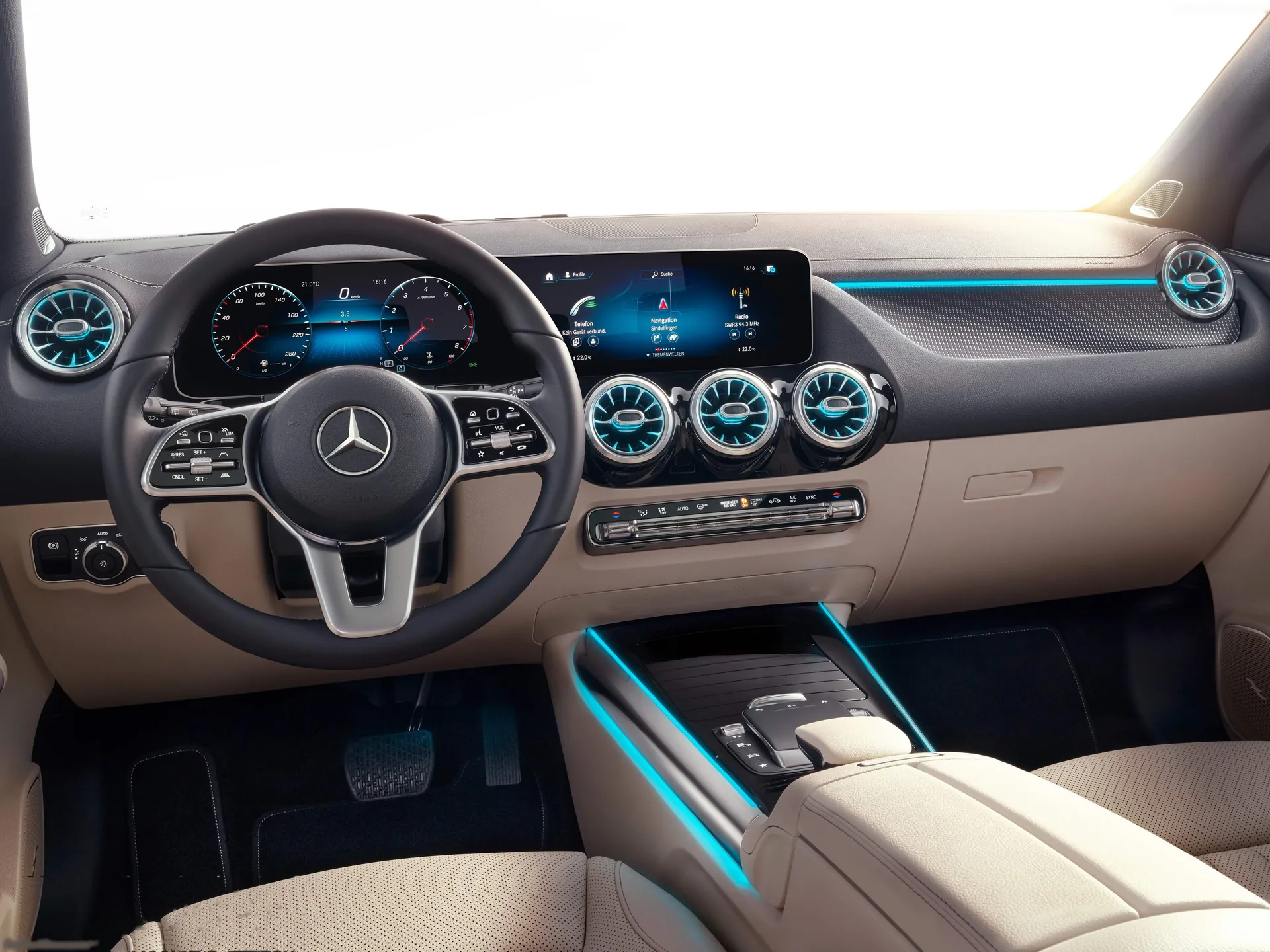 Mercedes-Benz GLA (2021) – interiér