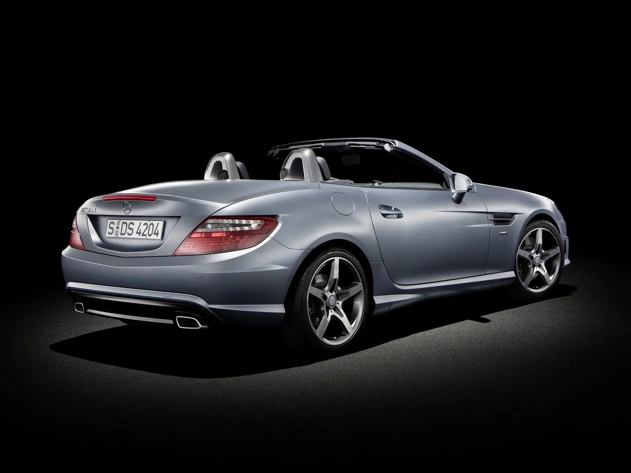Mercedes-Benz SLK-Class (2012) – zadní tříčtvrteční pohled