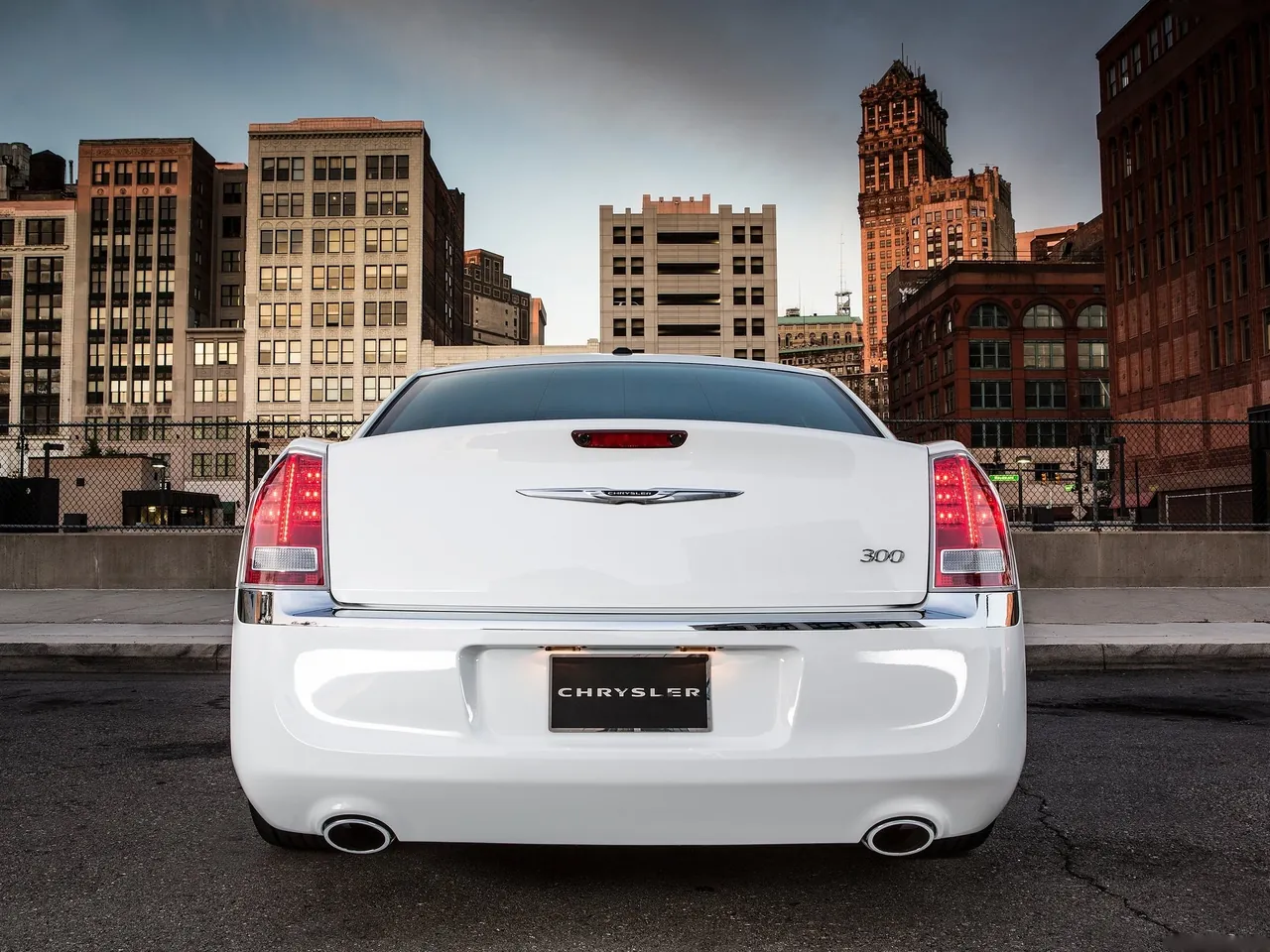 Chrysler 300 Motown Edition (2013) – zezadu
