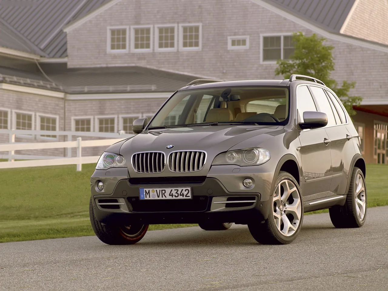 BMW X5 4.8i (2007)