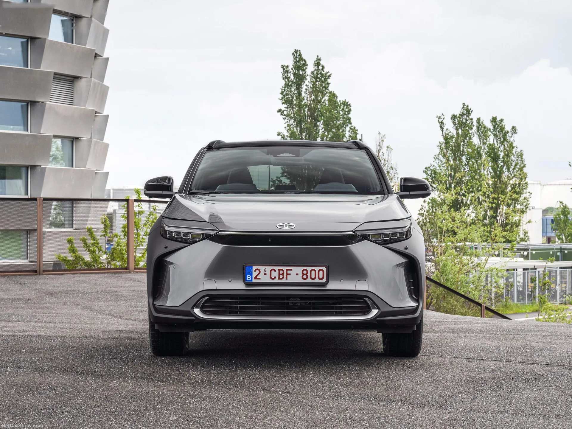 Toyota bZ4X [EU] (2023) - Front