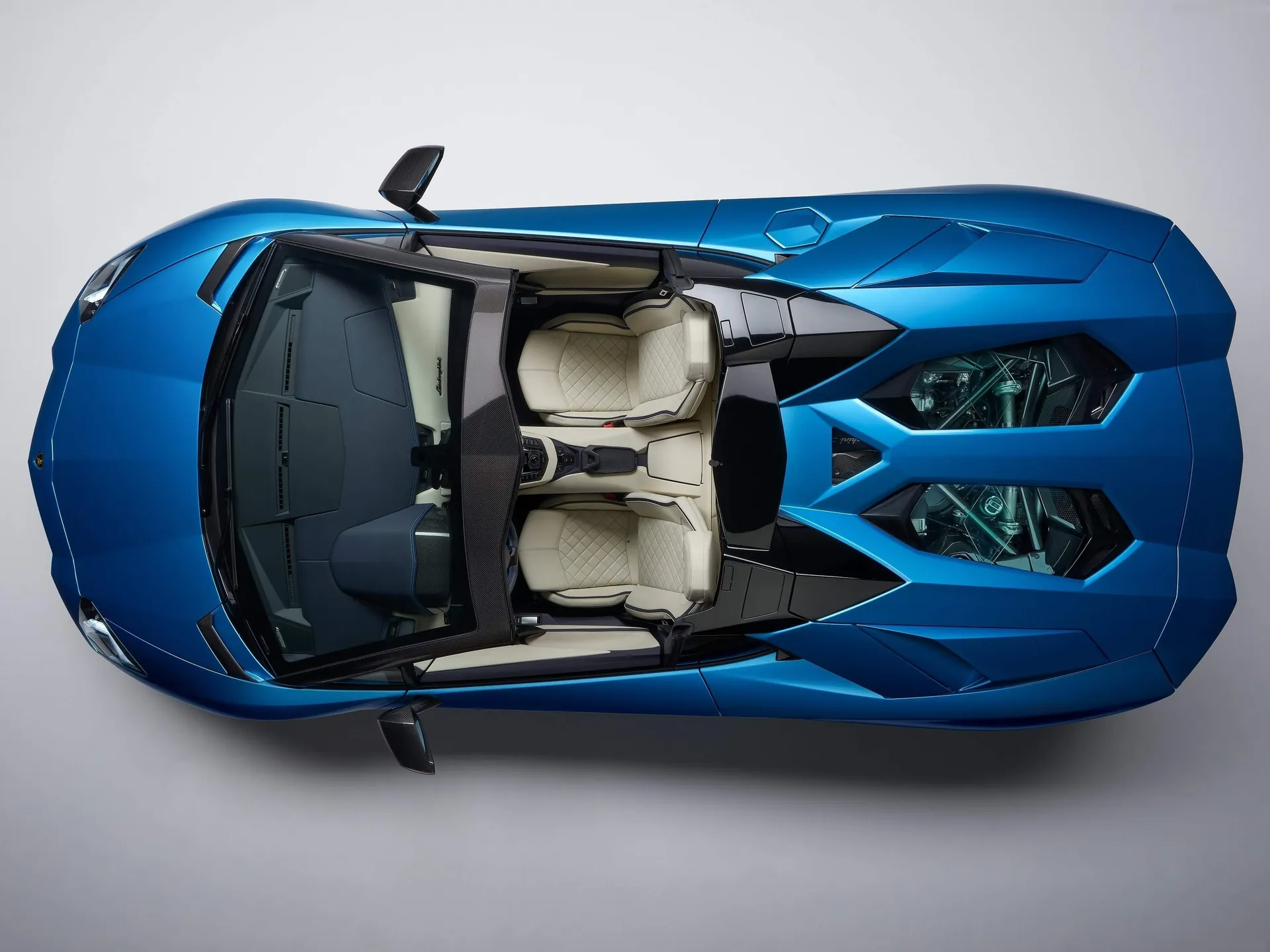 Lamborghini Aventador S Roadster (2018) – pohled shora