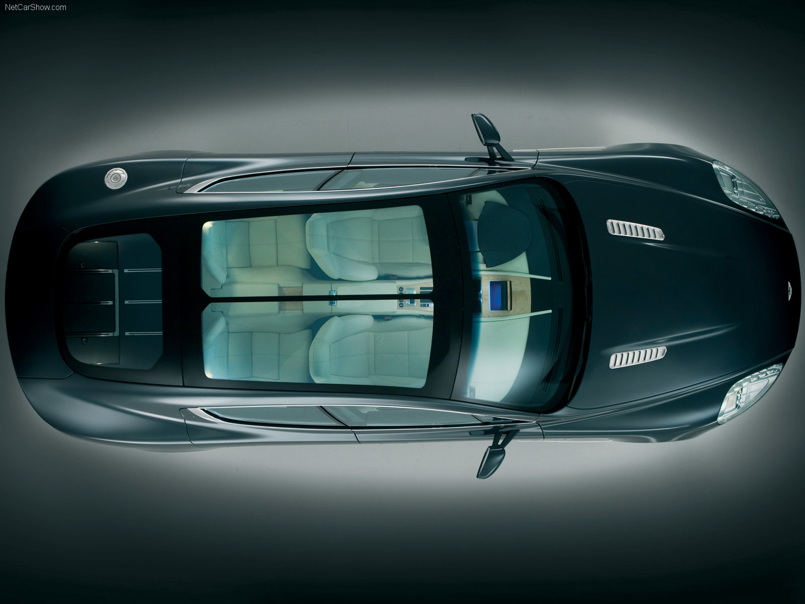 Aston Martin Rapide Concept (2006) – pohled shora