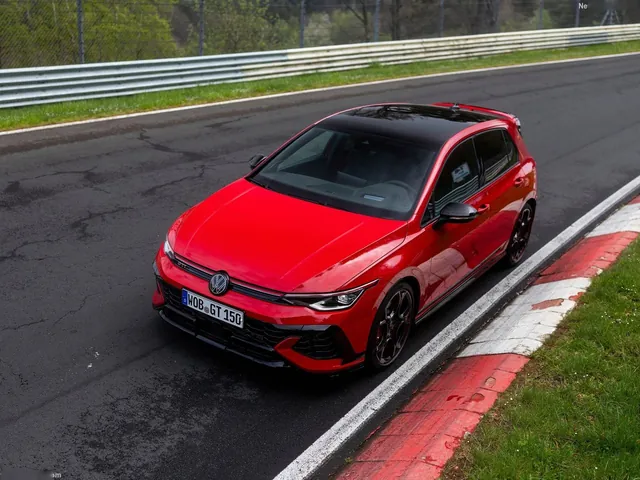 Volkswagen Golf GTI Edition 50 (2026)