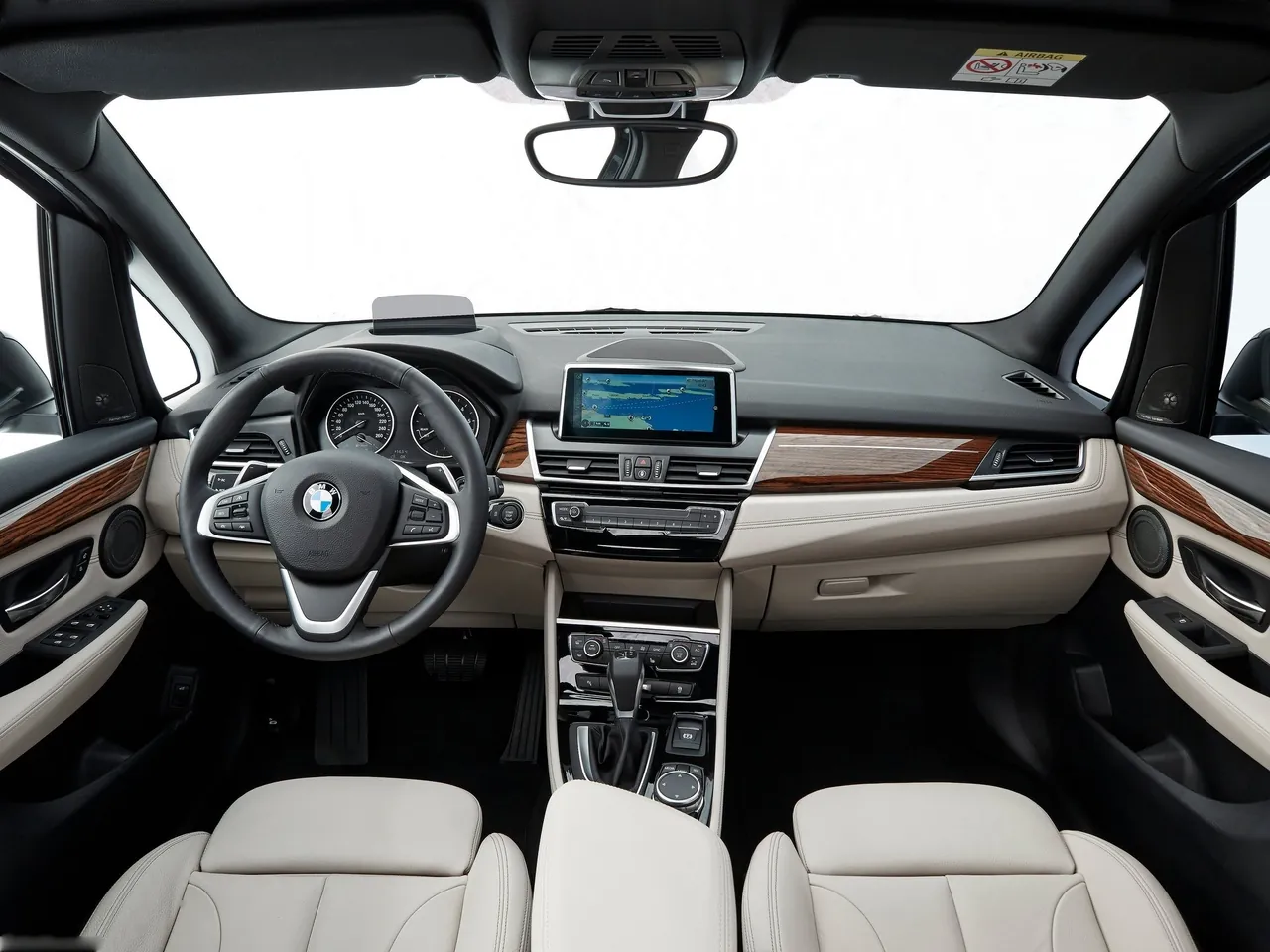 BMW 2-Series Gran Tourer (2016) – interiér