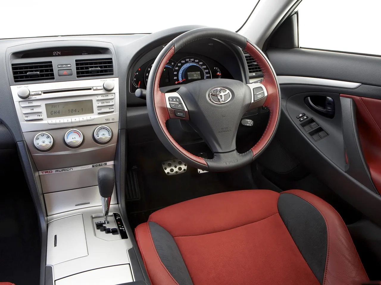 Toyota TRD Aurion (2007) - Interior