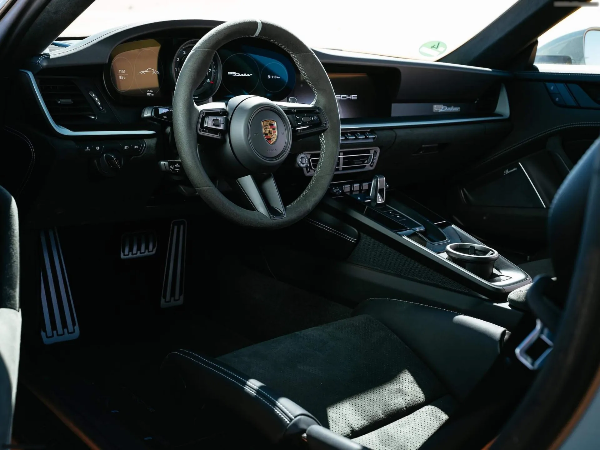 Porsche 911 Dakar (2023) - Interior