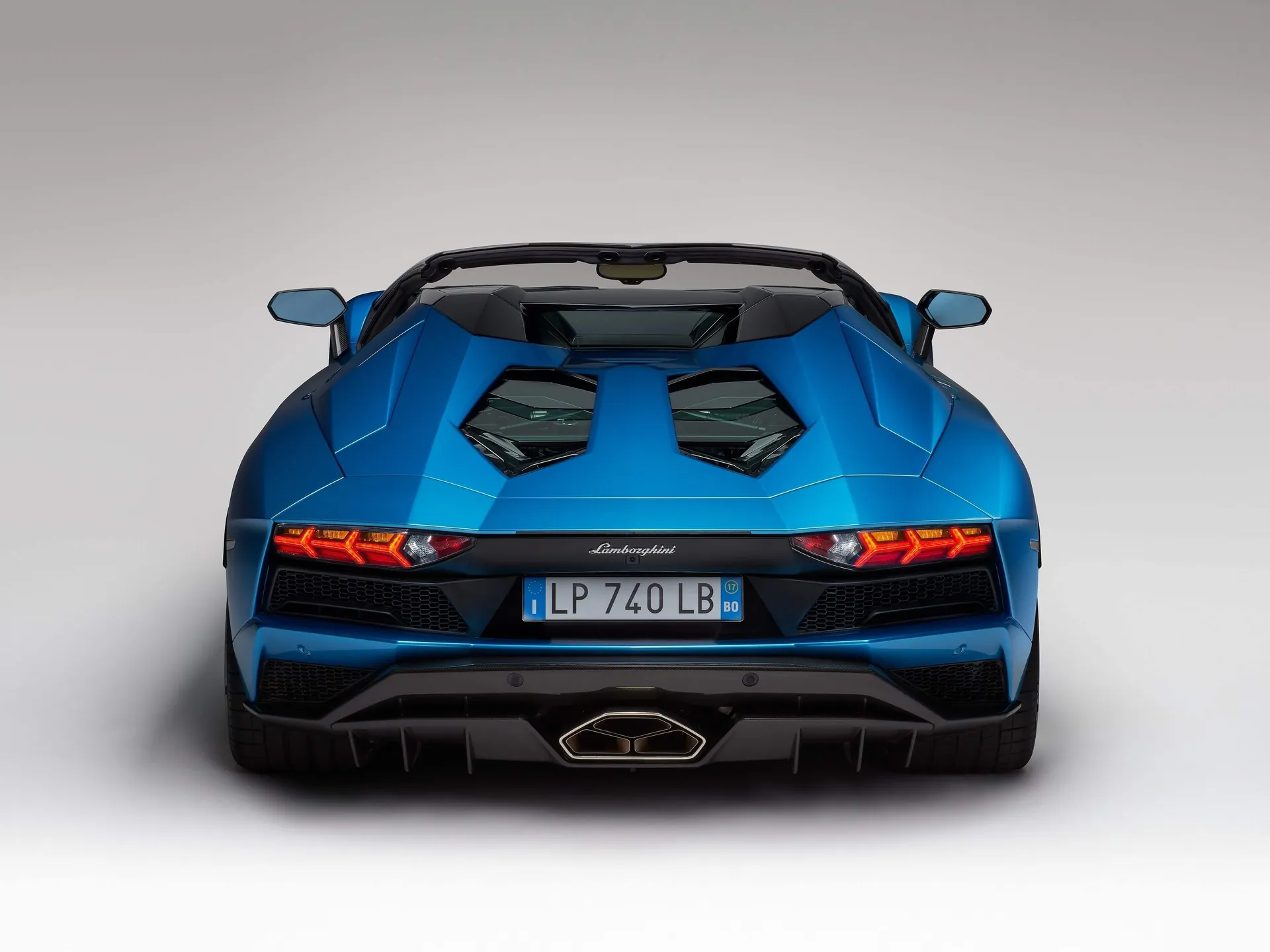 Lamborghini Aventador S Roadster (2018) – zezadu