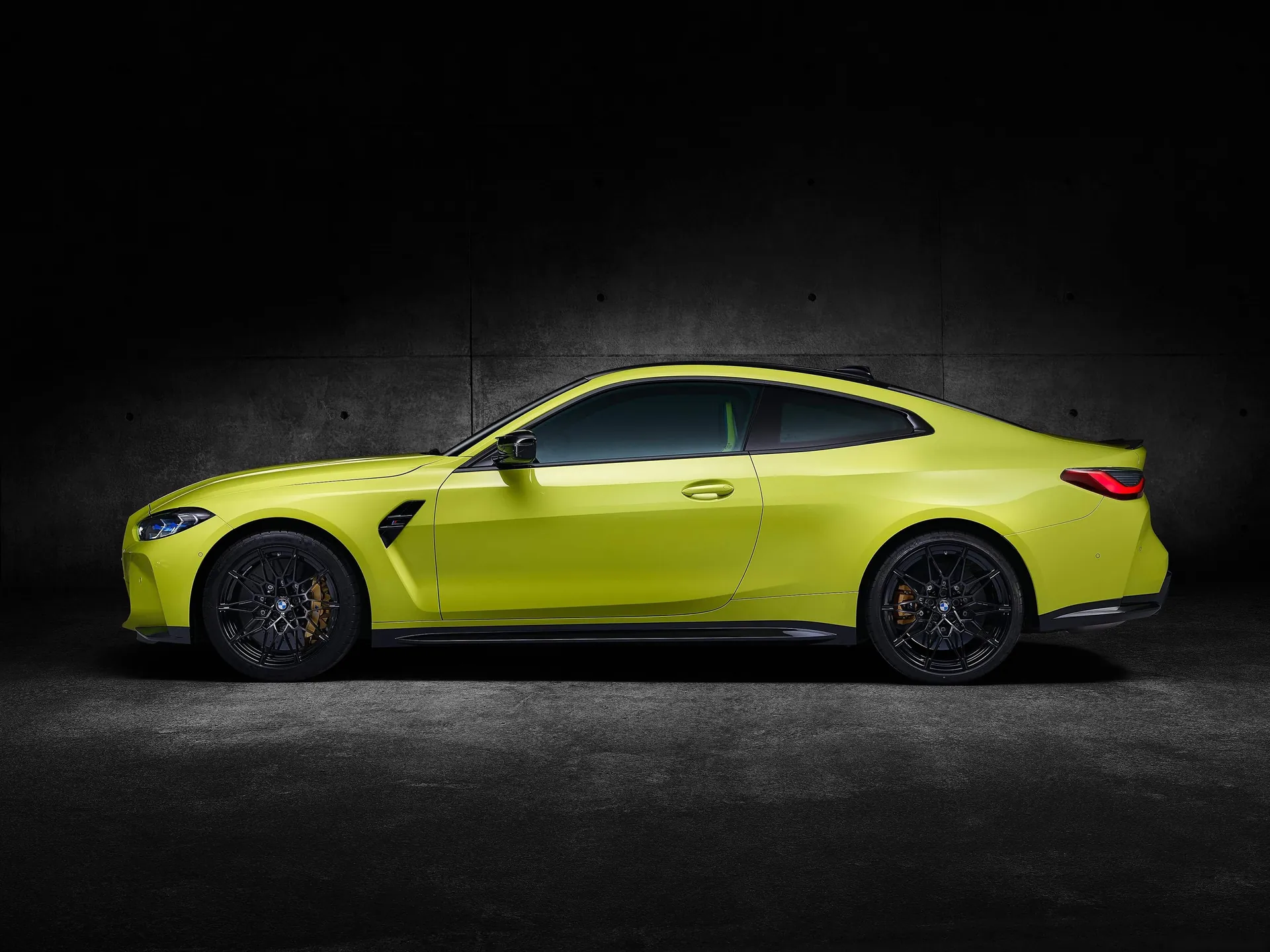BMW M4 Coupe Competition (2021) – boční profil