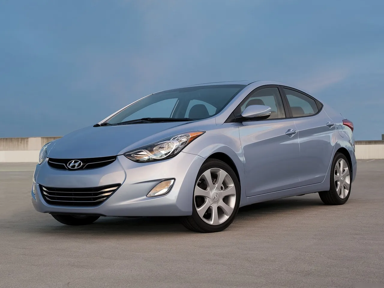 Hyundai Elantra (2011)