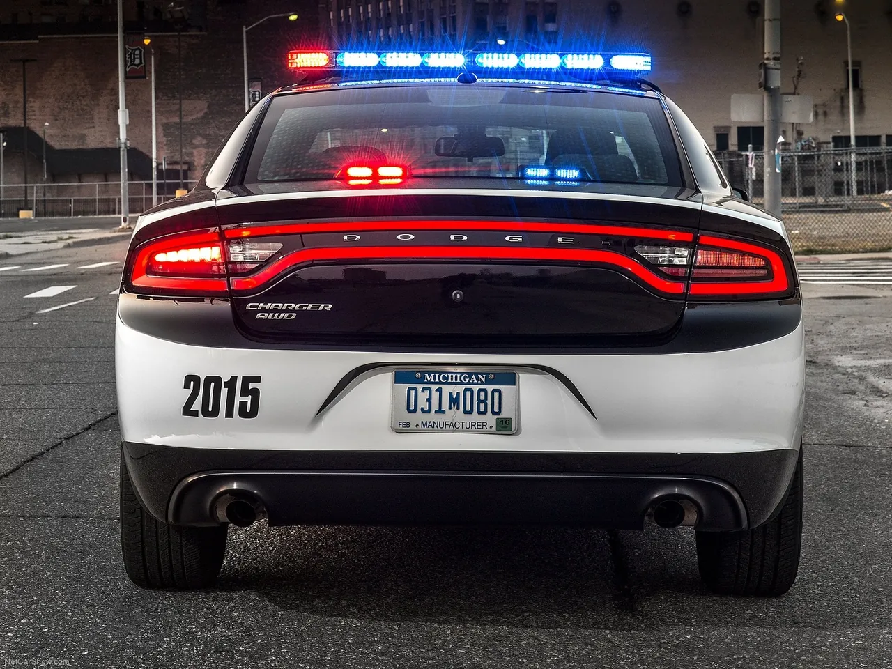 Dodge Charger Pursuit (2015) – zezadu