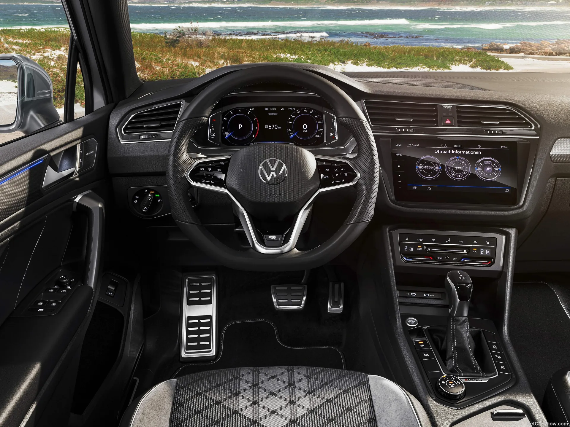 Volkswagen Tiguan Allspace (2022) – interiér