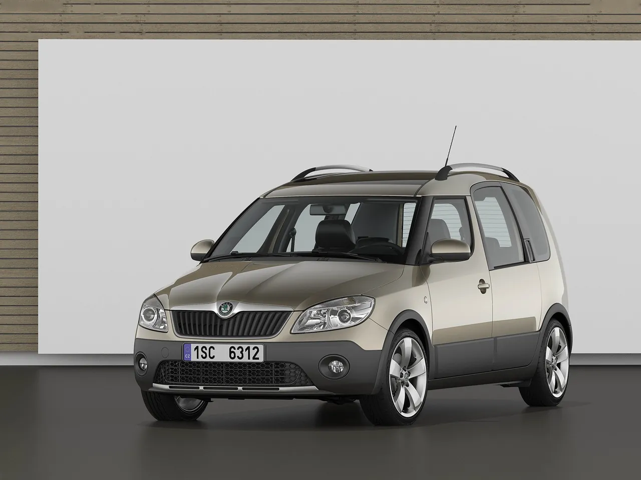 Skoda Roomster Scout (2011)