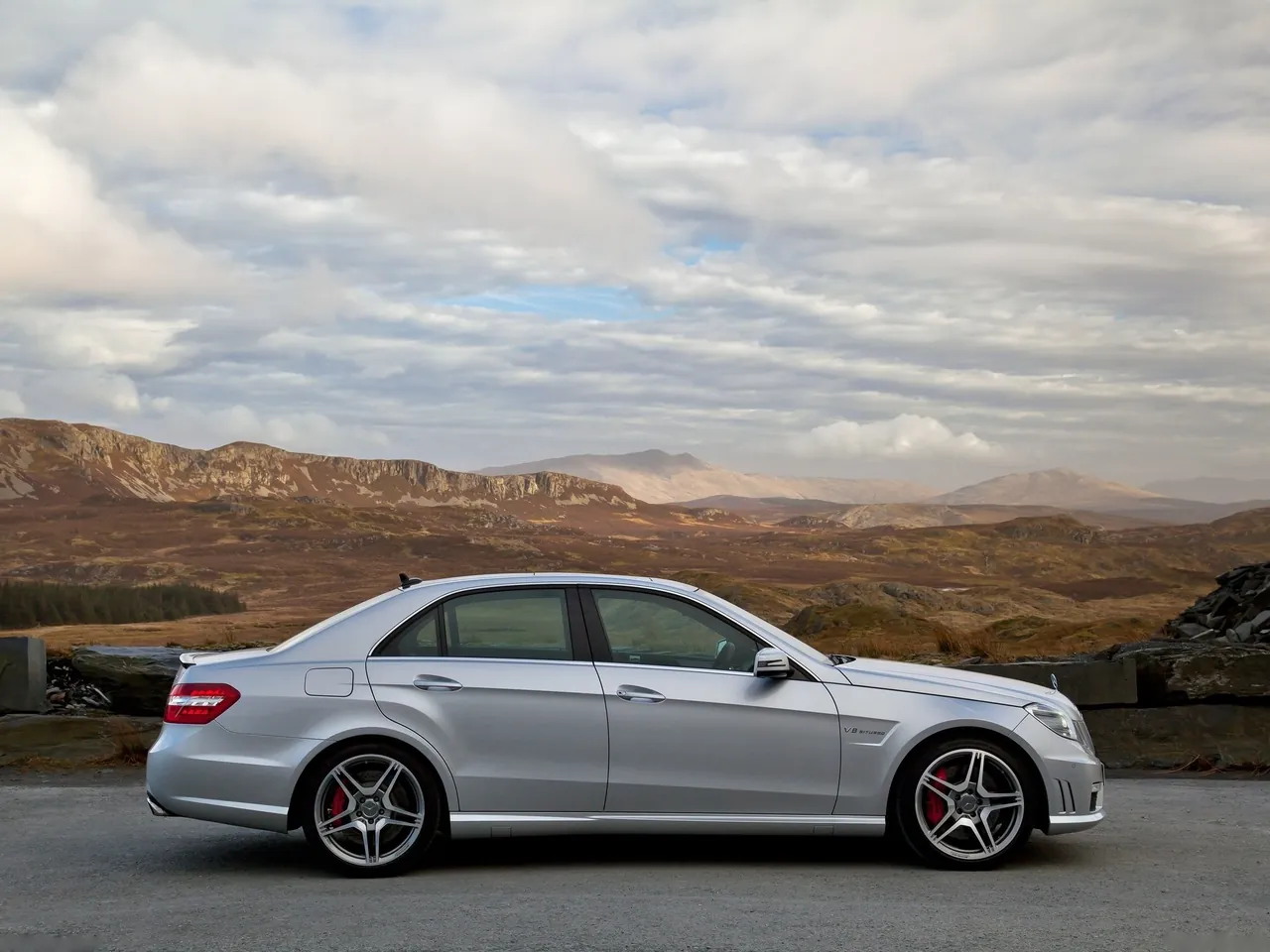 Mercedes-Benz E63 AMG (2012) - Side Profile