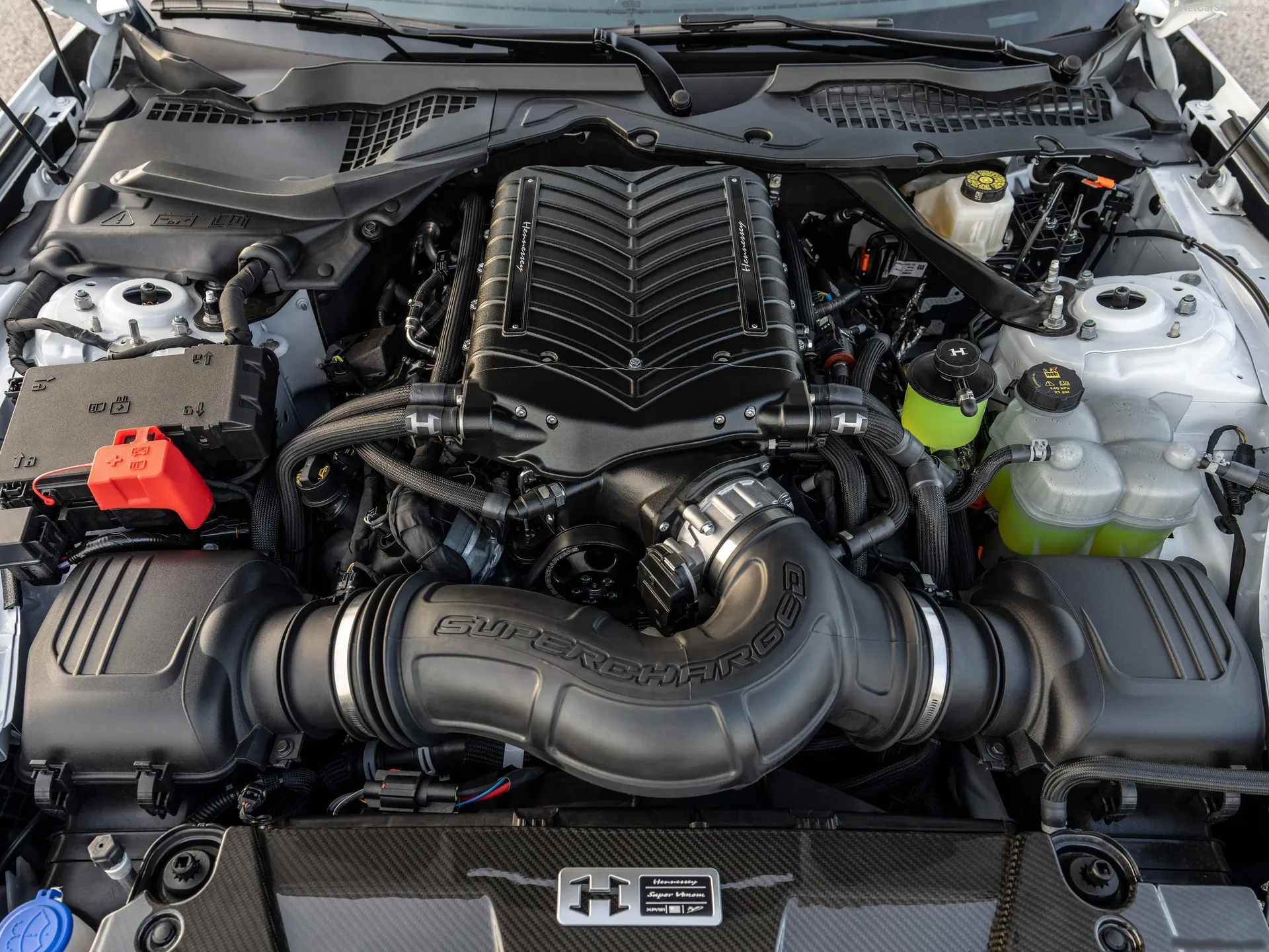 Hennessey Super Venom Mustang Dark Horse (2025) - Engine Bay
