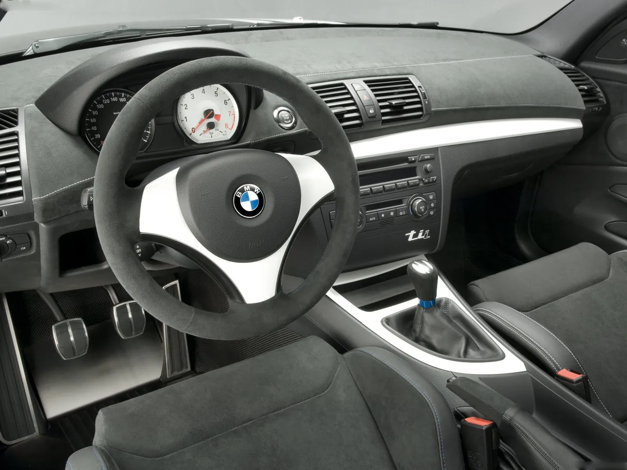 BMW 1-Series tii Concept (2007) – interiér
