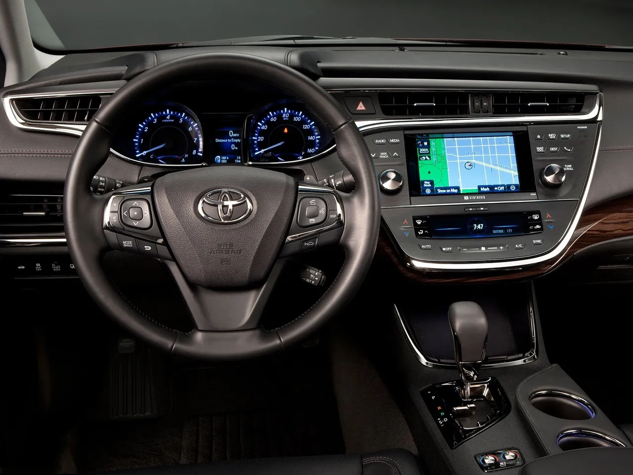 Toyota Avalon (2013) - Interior