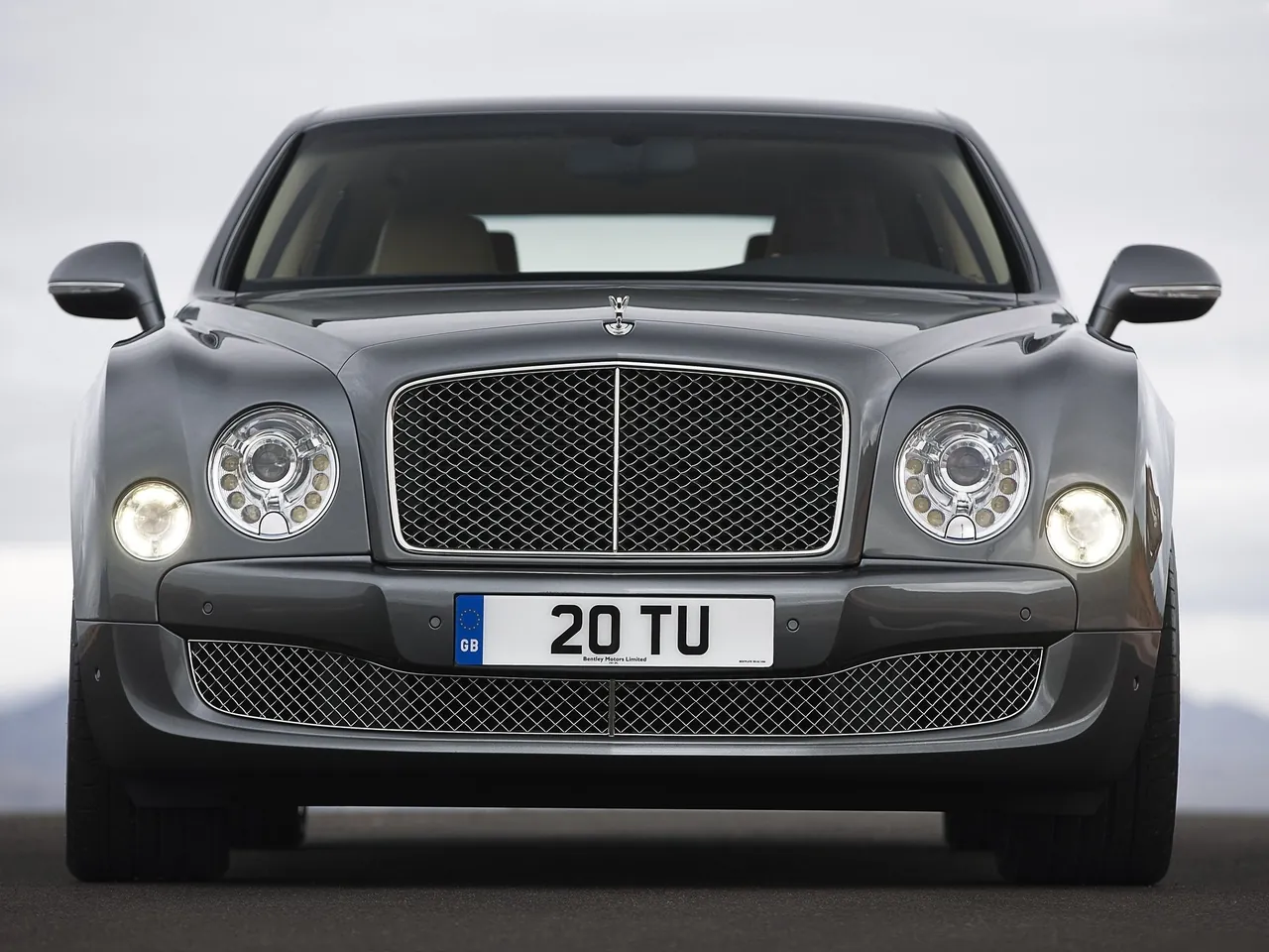 Bentley Mulsanne Mulliner (2013) – zepředu