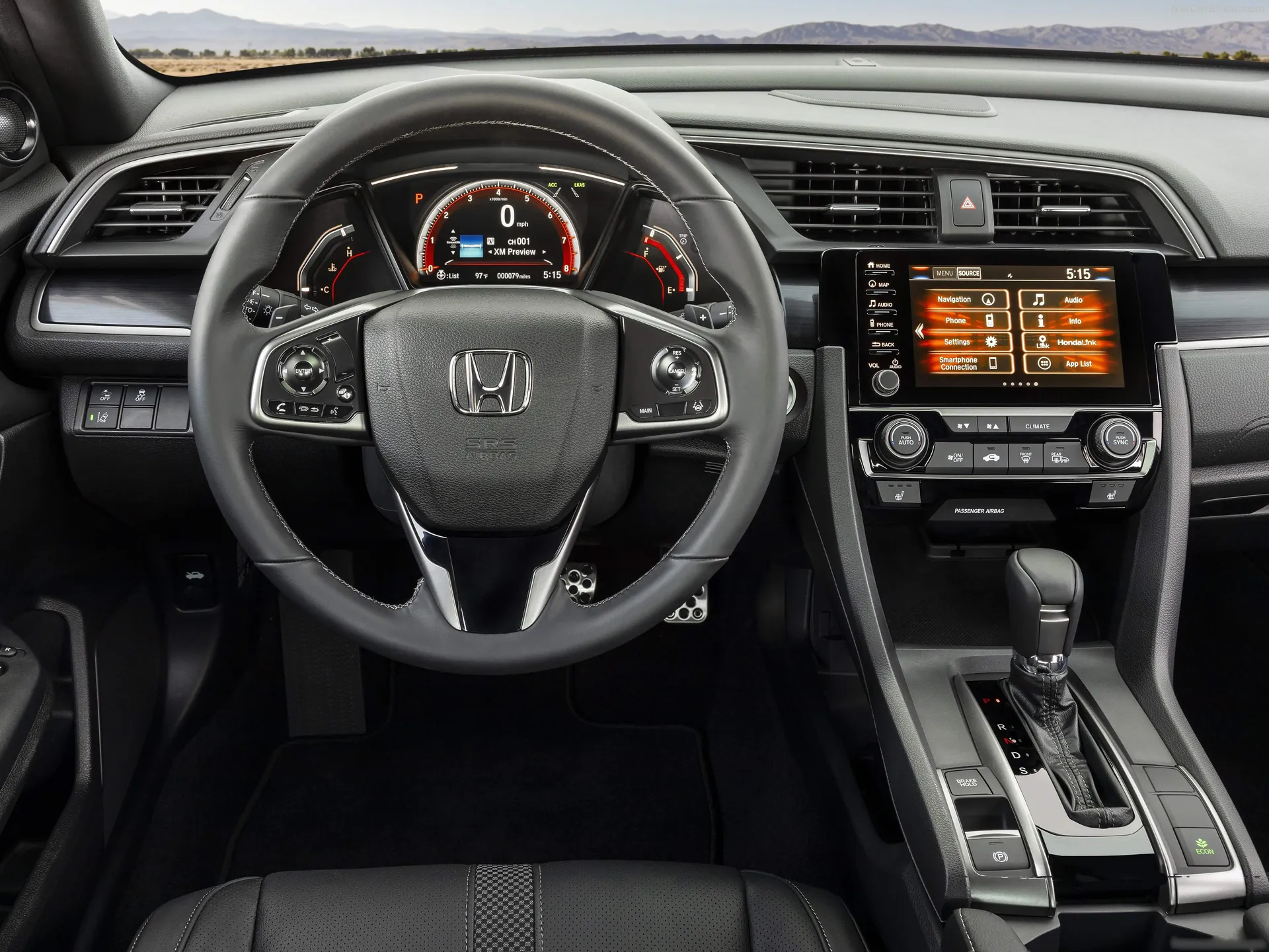 Honda Civic Hatchback (2020) – interiér