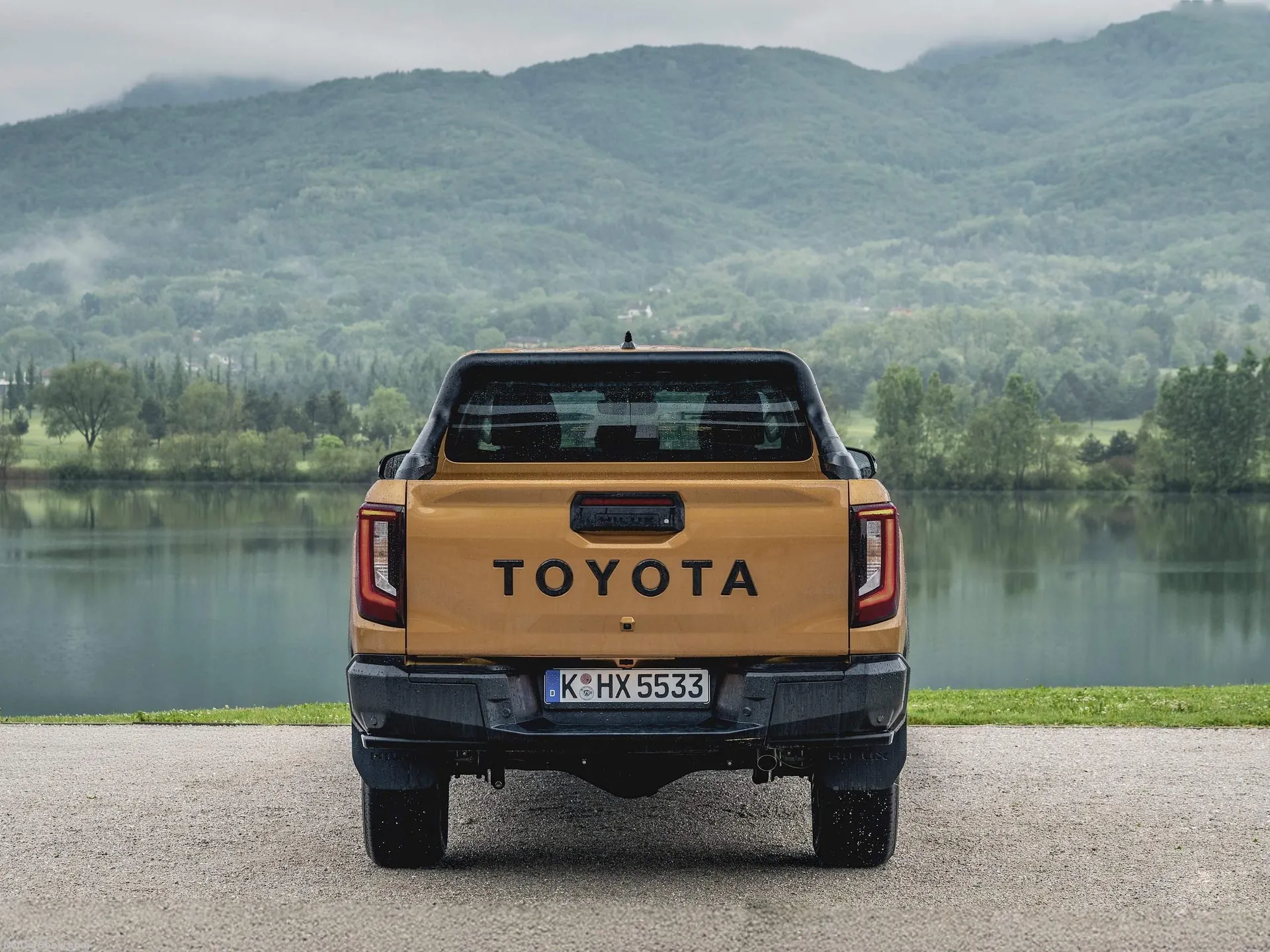 Toyota HiLux (2026) – zezadu
