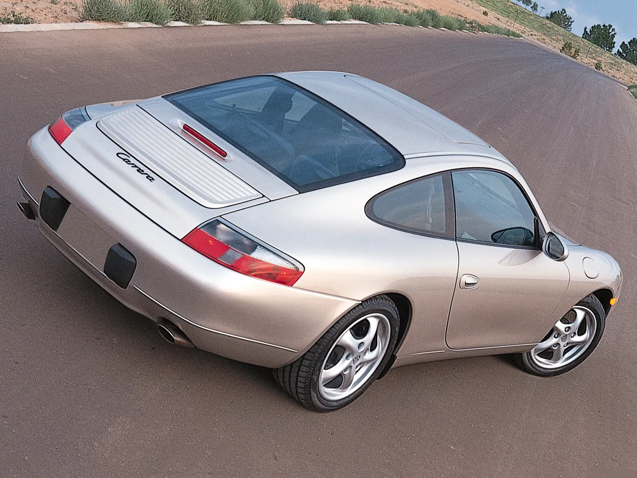 Porsche 911 Carrera Coupe (2001) - Rear Three-Quarter