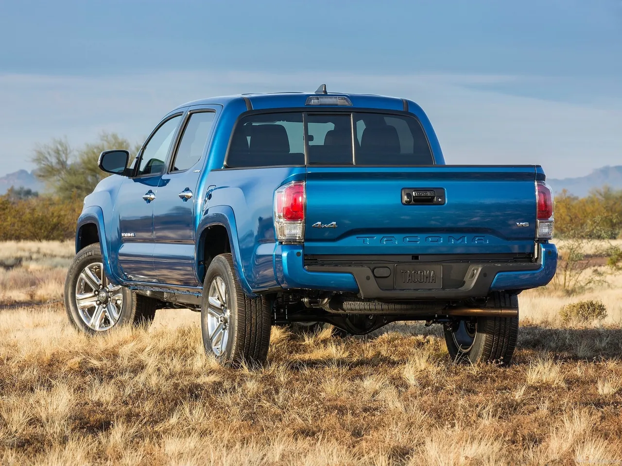 Toyota Tacoma (2016) – zadní tříčtvrteční pohled