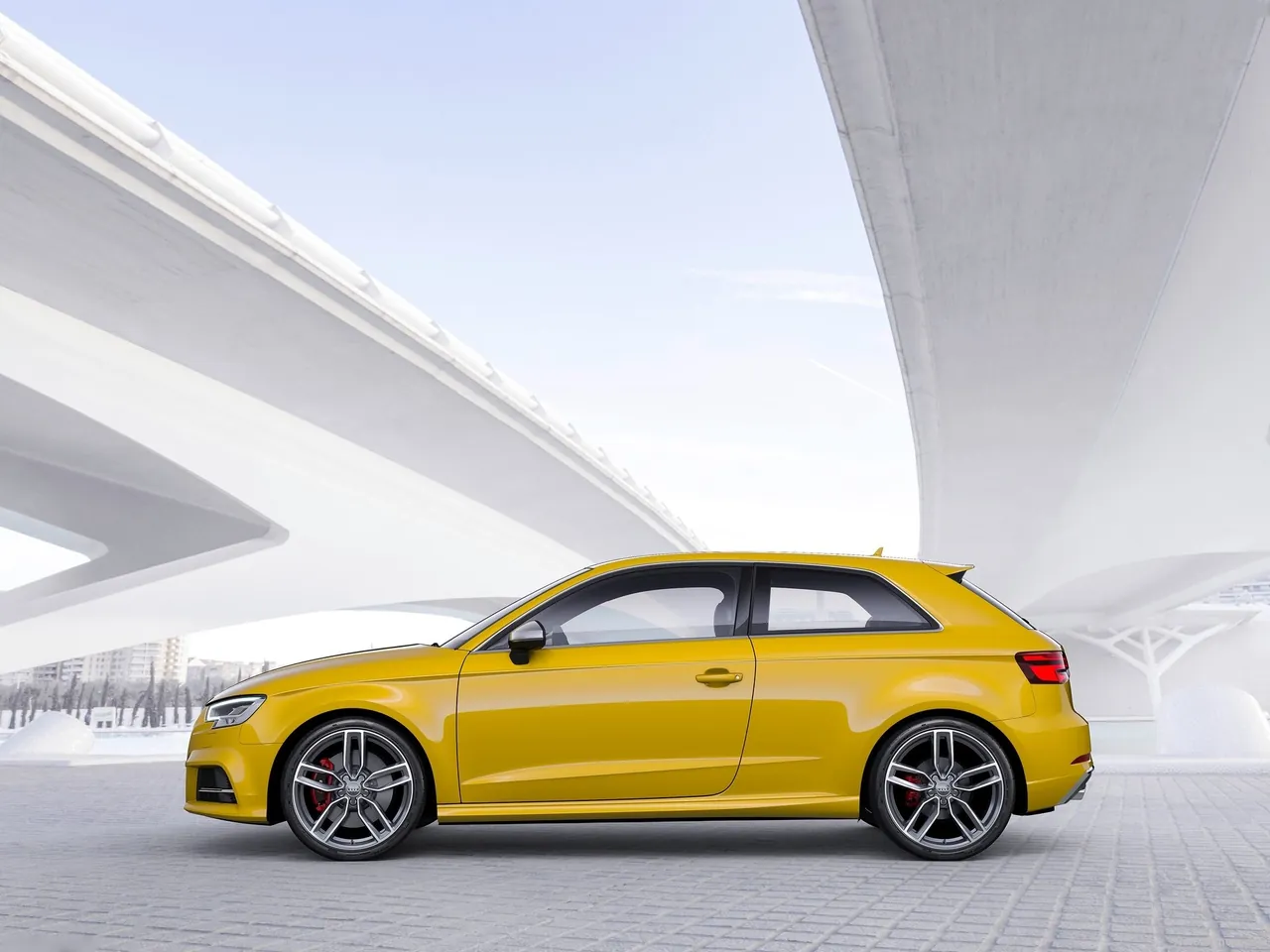 Audi S3 (2017) – boční profil