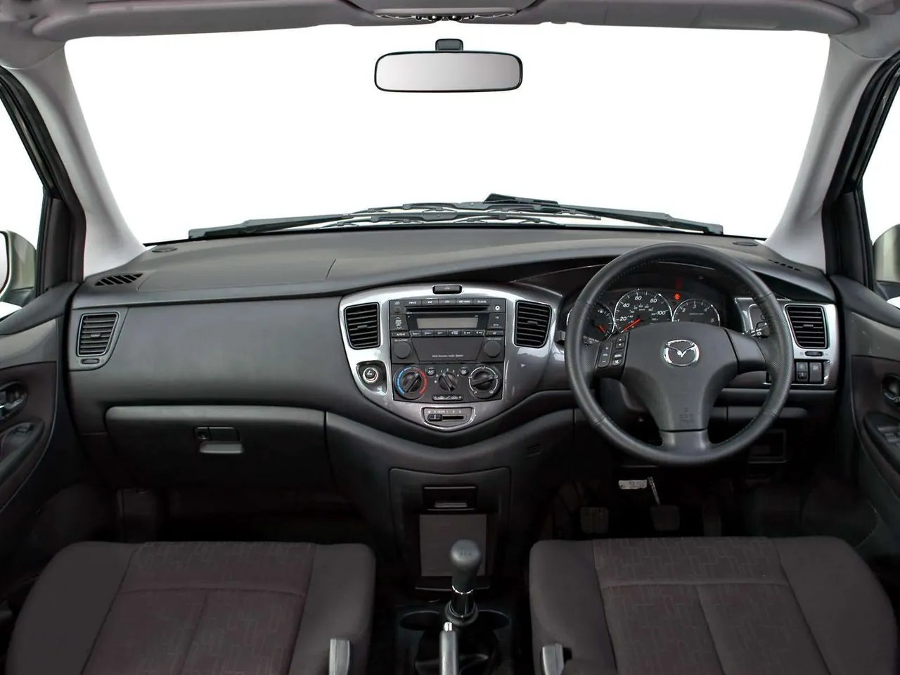 Mazda MPV [EU] (2004) – interiér