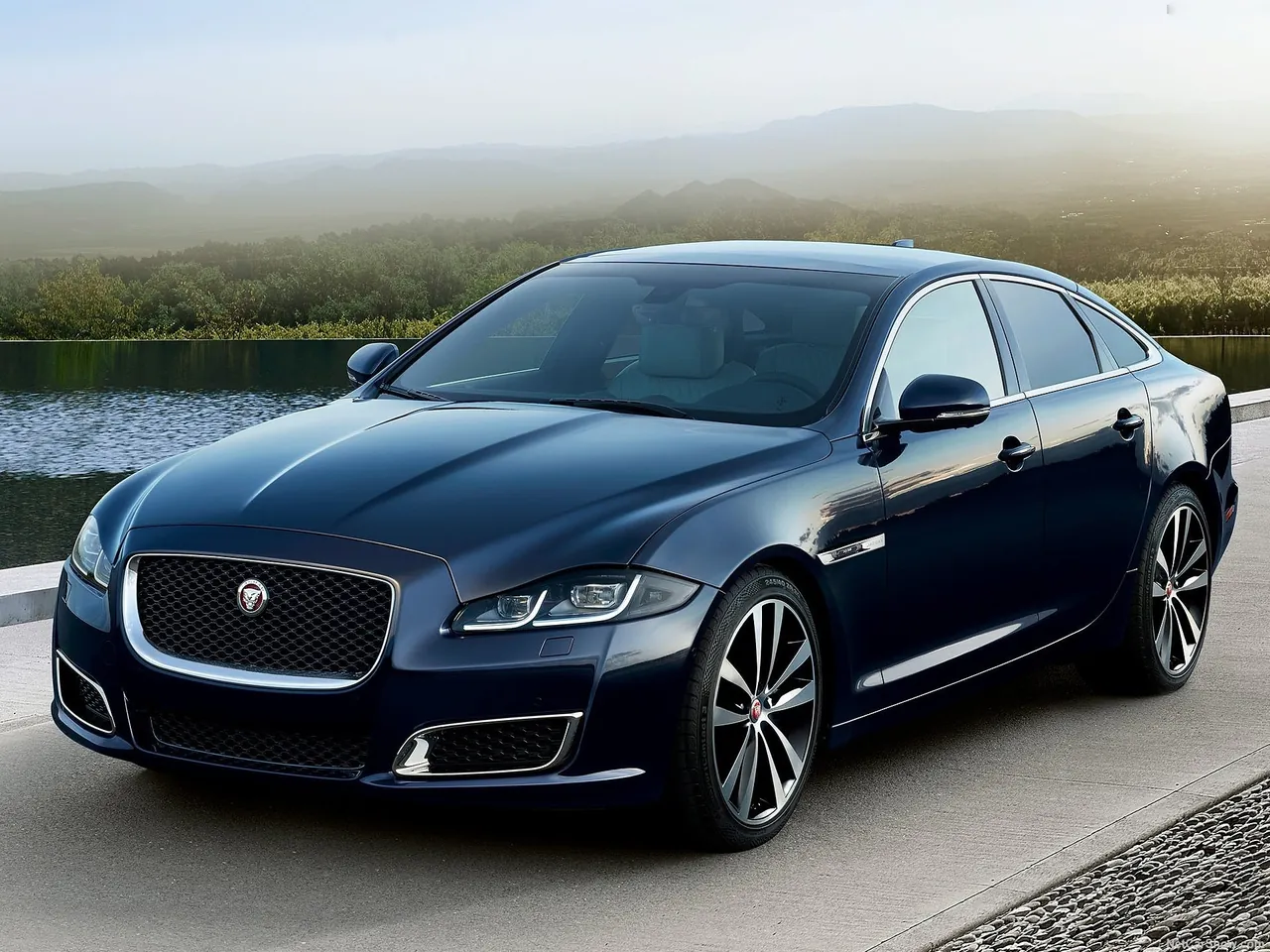 Jaguar XJ50 (2019)