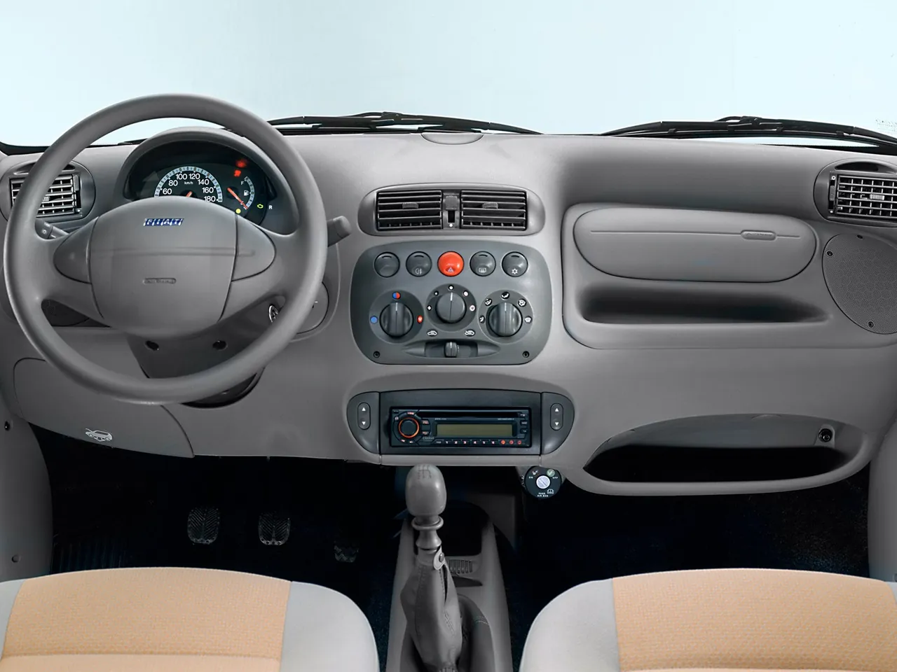 Fiat Seicento (2004) – interiér