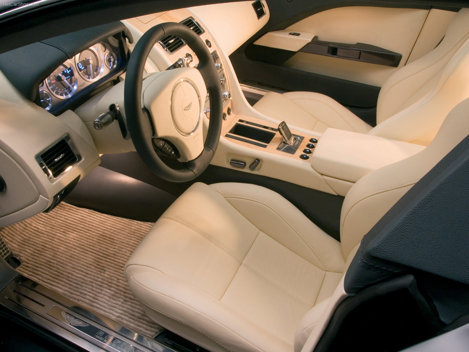 Aston Martin Rapide Concept (2006) – interiér