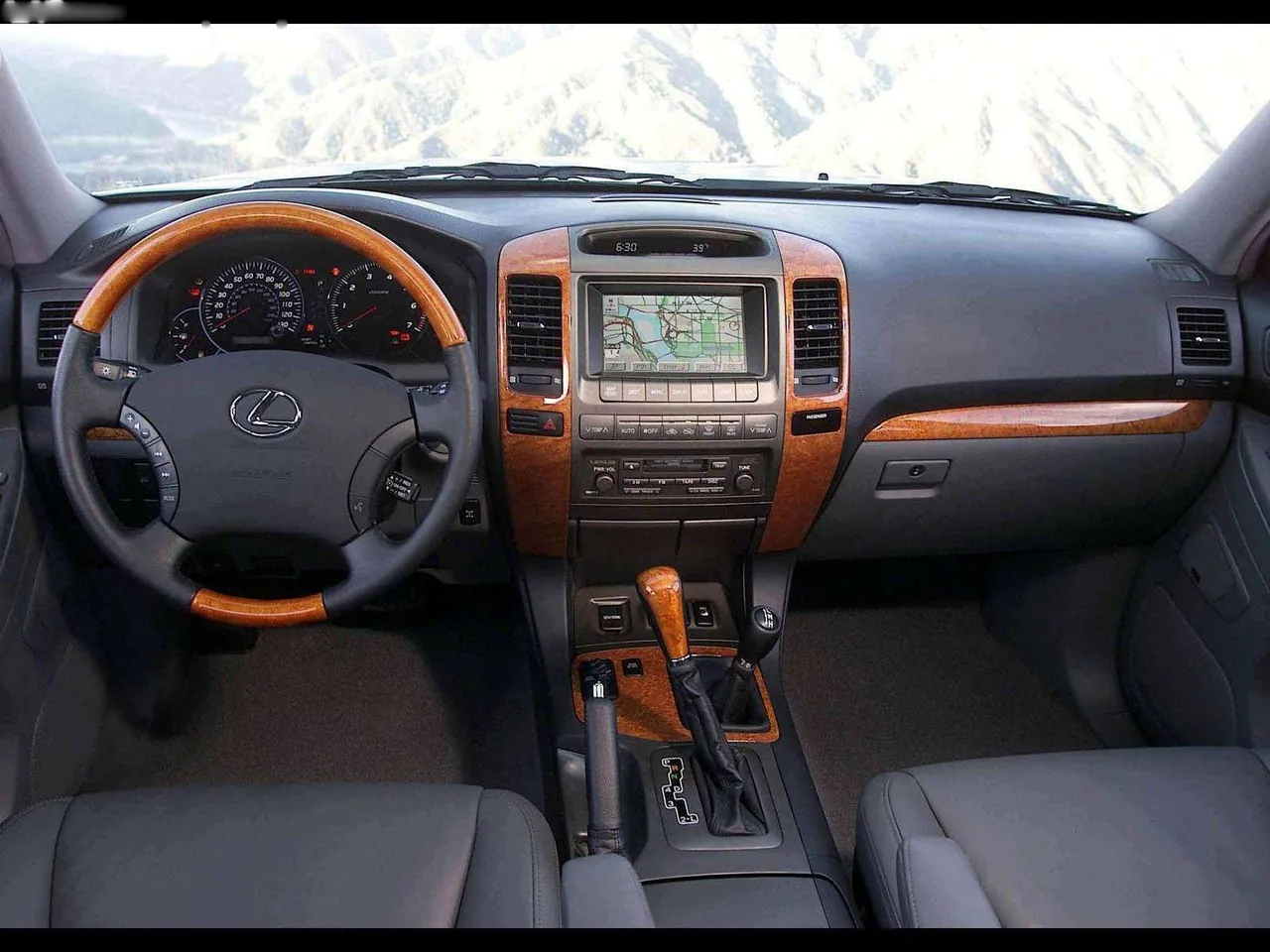 Lexus GX470 (2003) – interiér