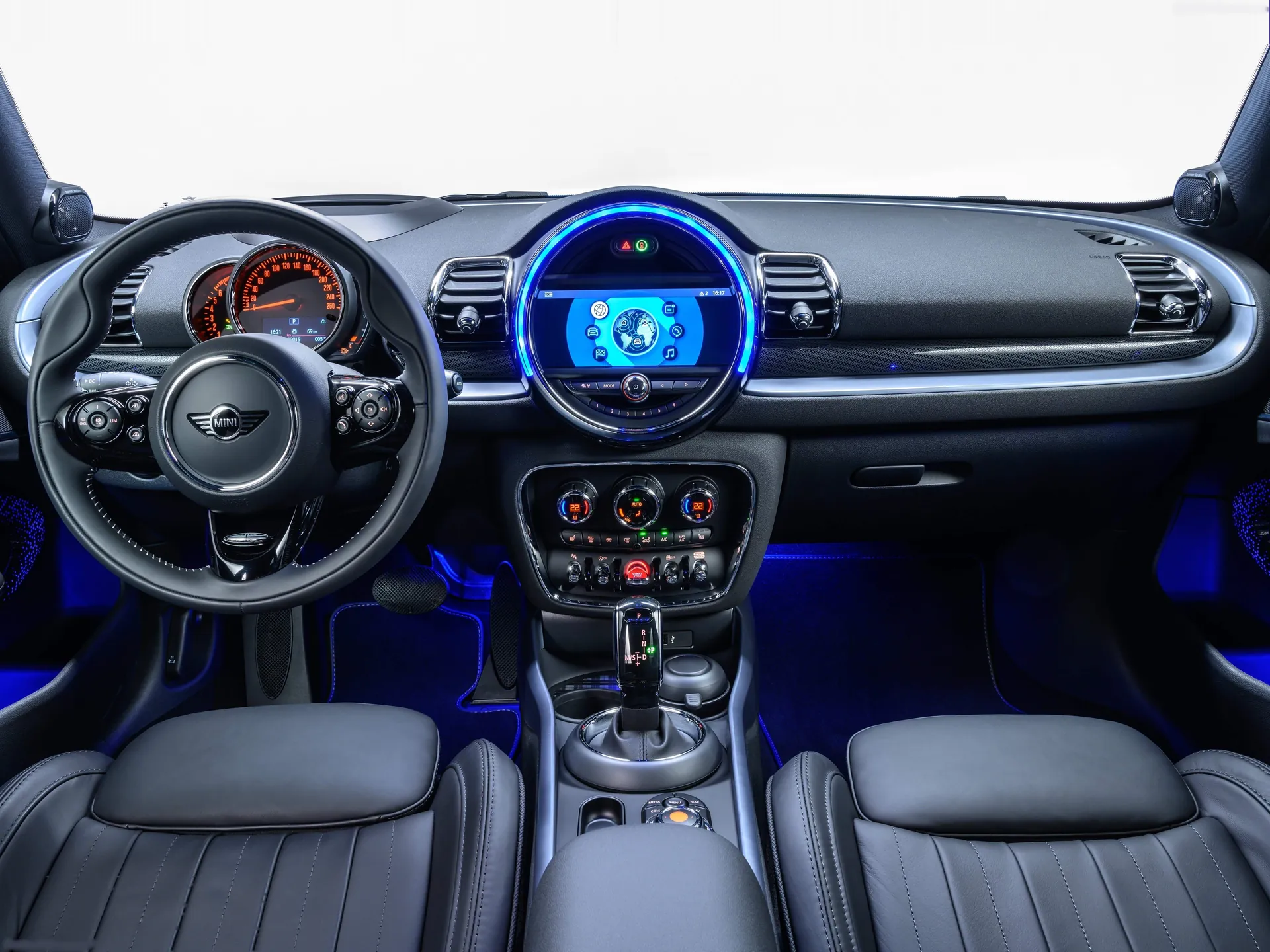 Mini Clubman (2020) – interiér