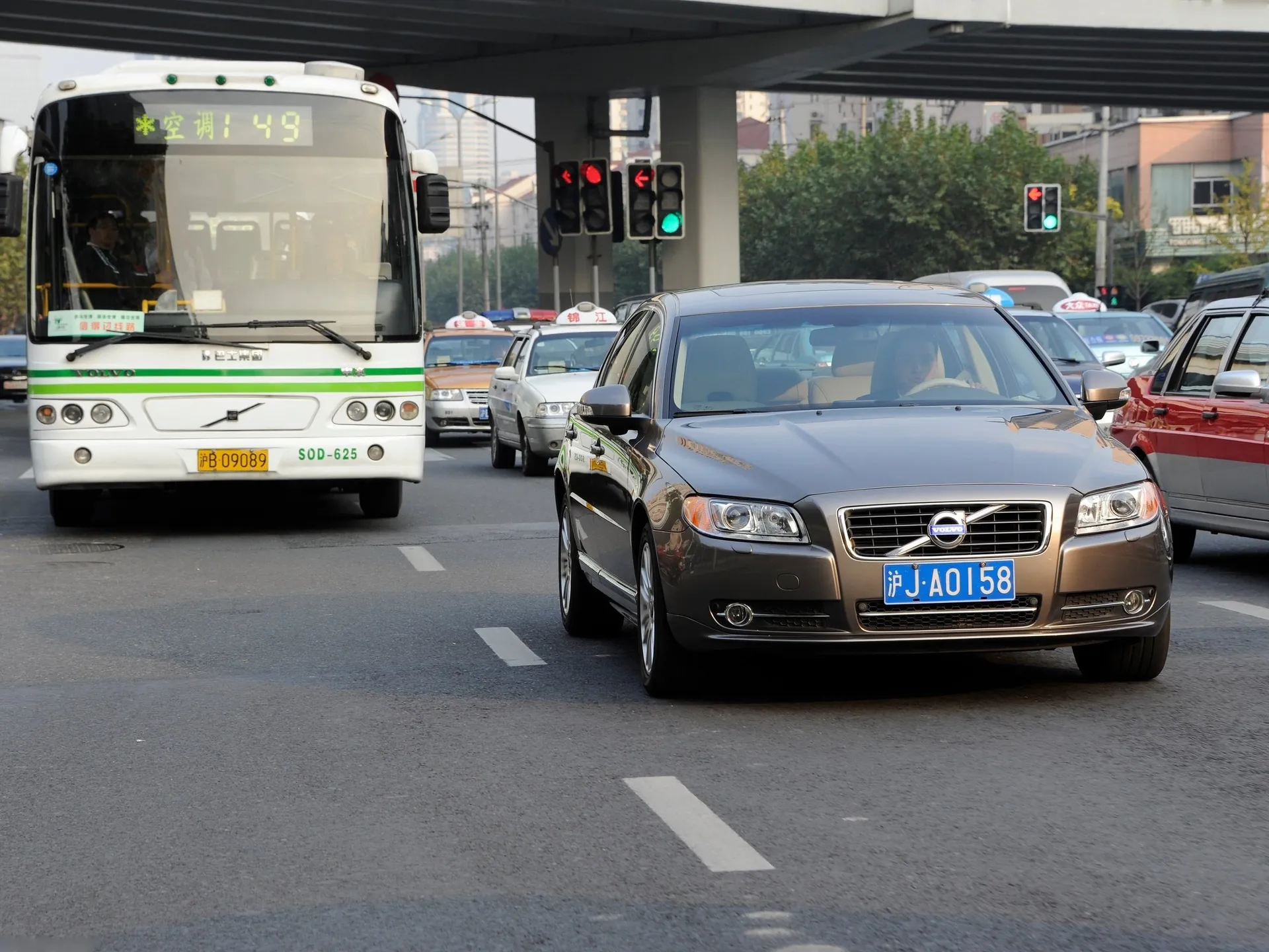 Volvo S80L (2010)