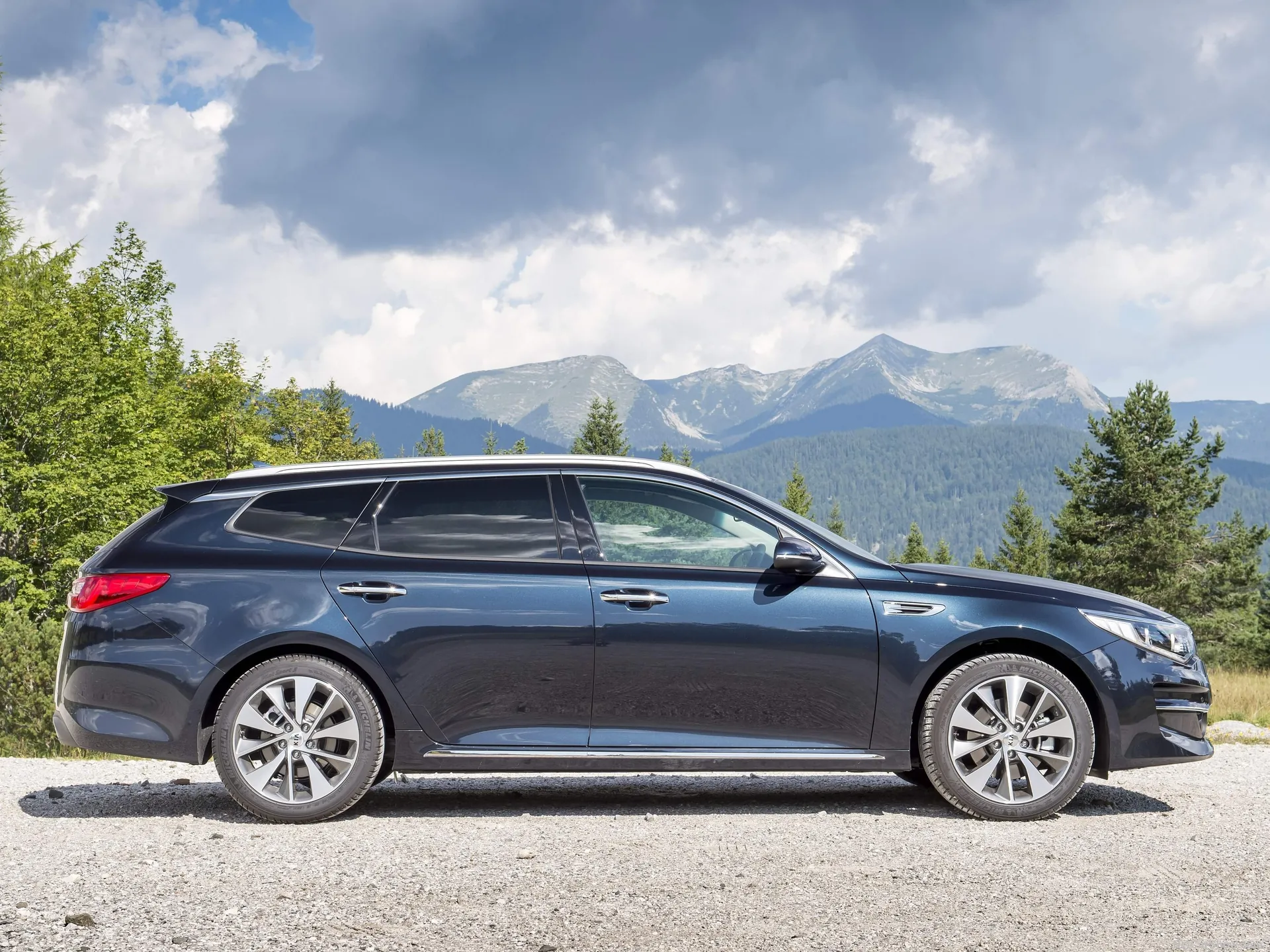Kia Optima Sportswagon [UK] (2017) – boční profil