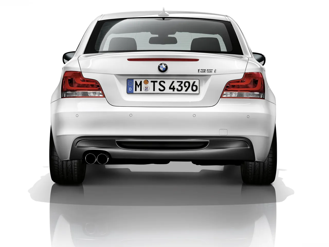 BMW 1-Series Coupe (2012) – zezadu